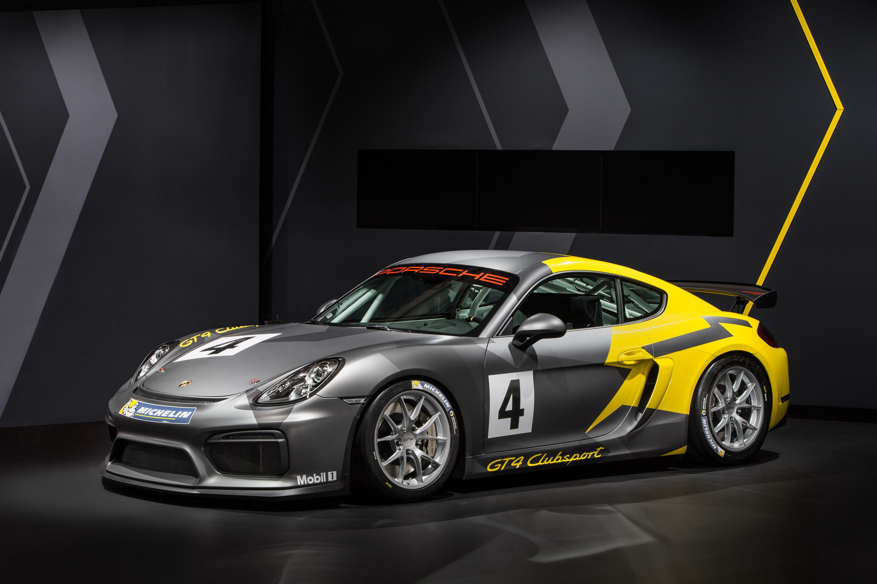 2016-porsche-cayman-gt4-c-11.