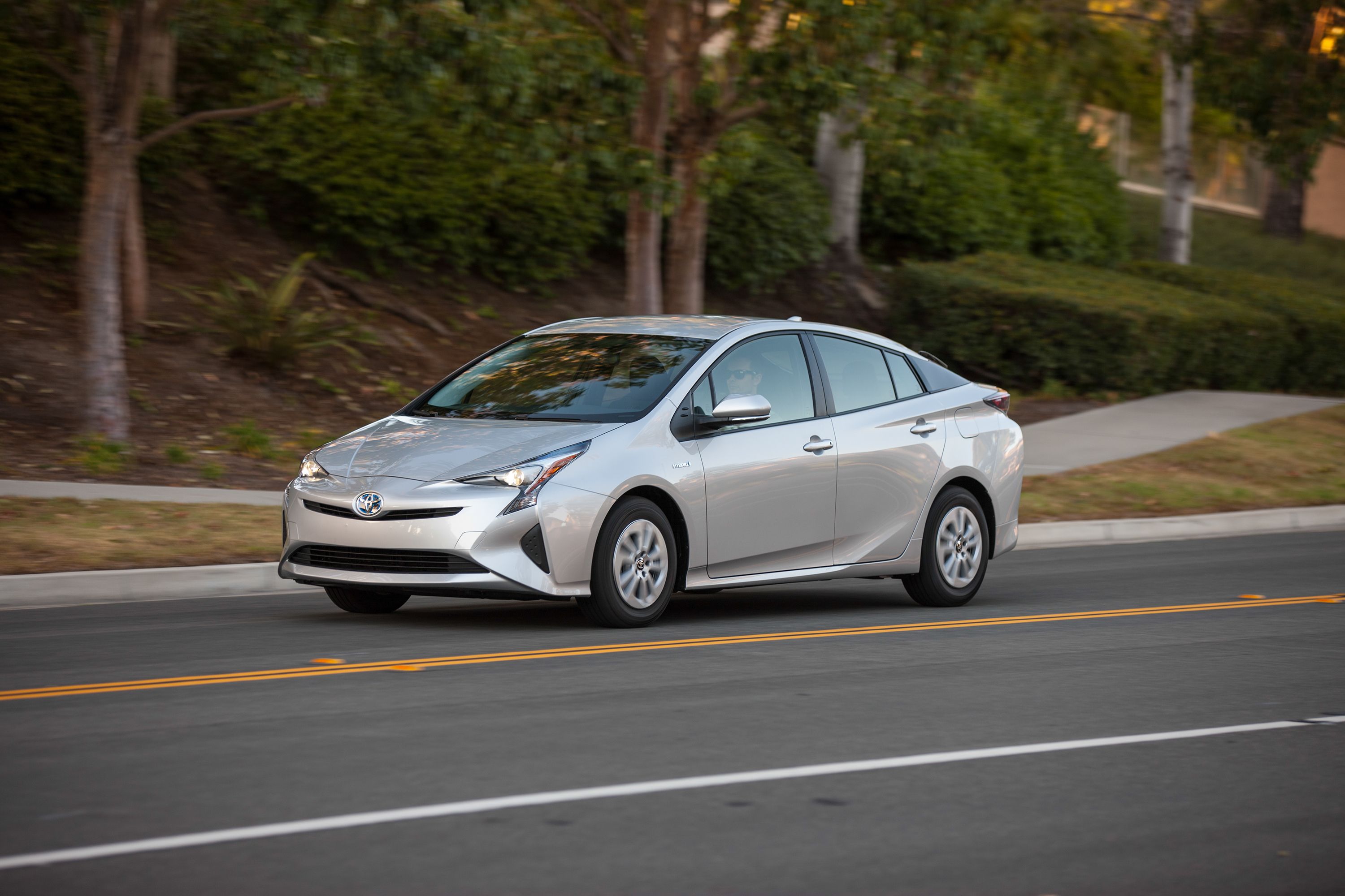2016 Toyota Prius – Driving Impression And Review