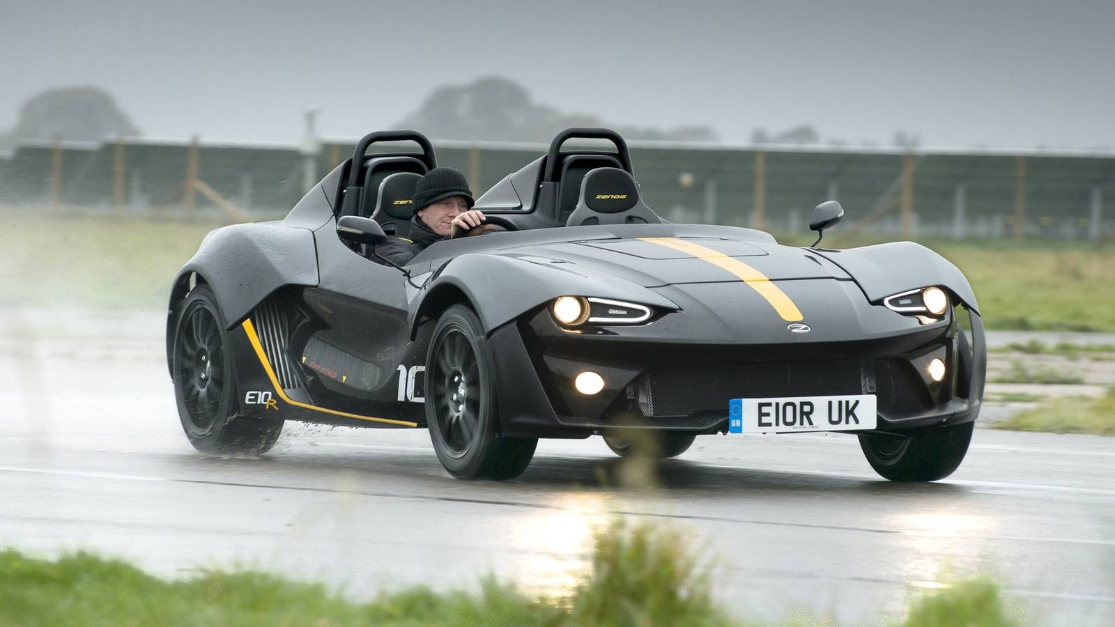 2016 Zenos E10 R