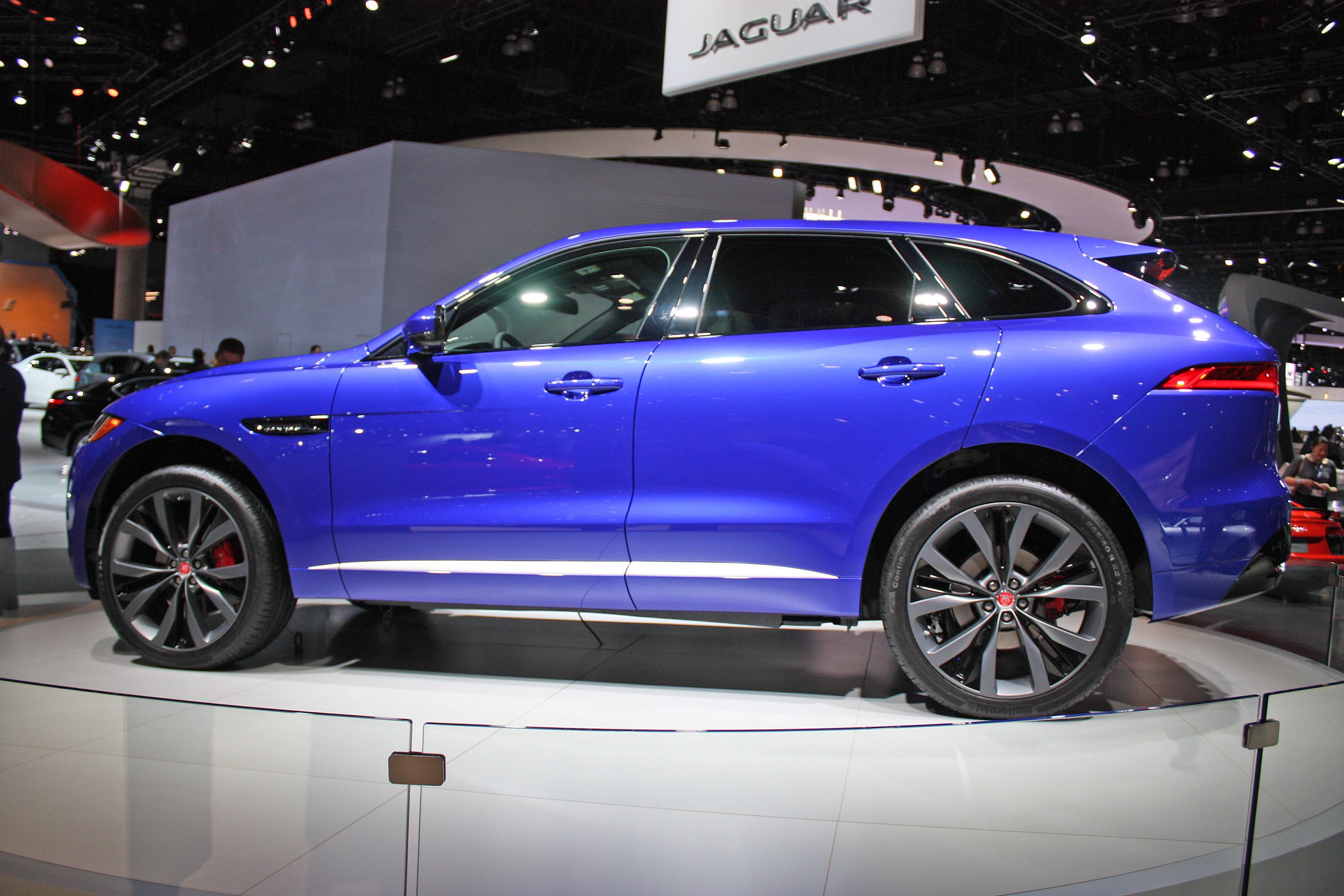 2017 - 2019 Jaguar F-Pace