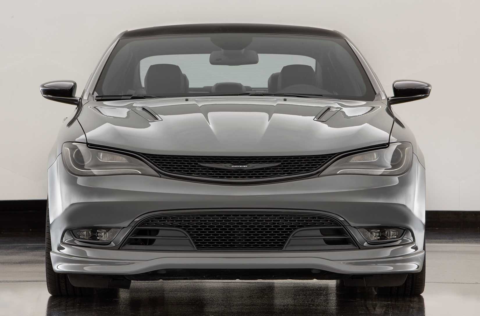 2015 Chrysler 200 S Mopar