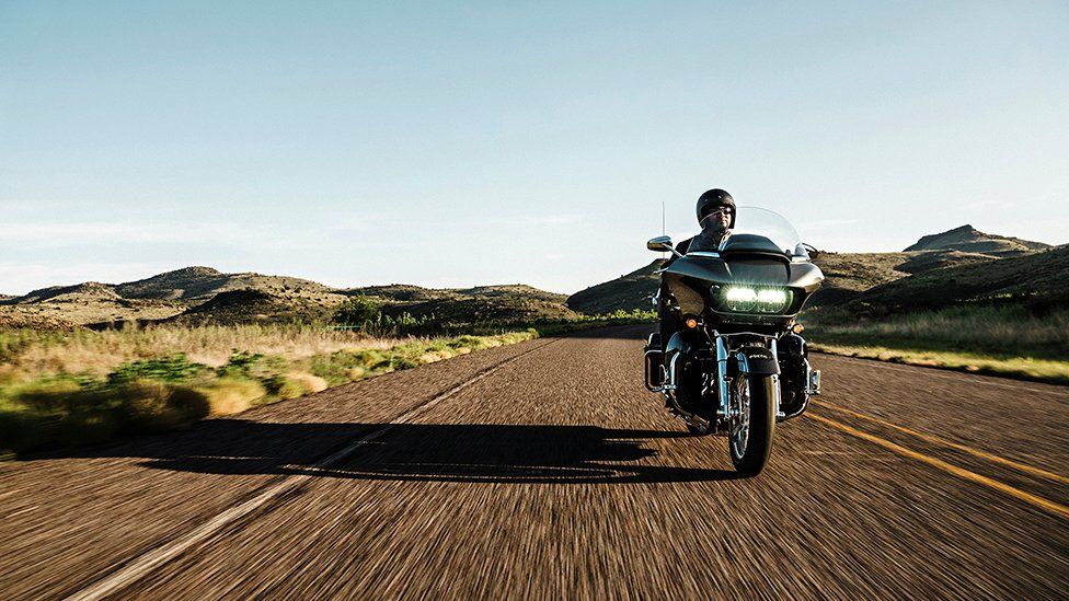 2016 - 2015 Harley-Davidson CVO Road Glide Ultra