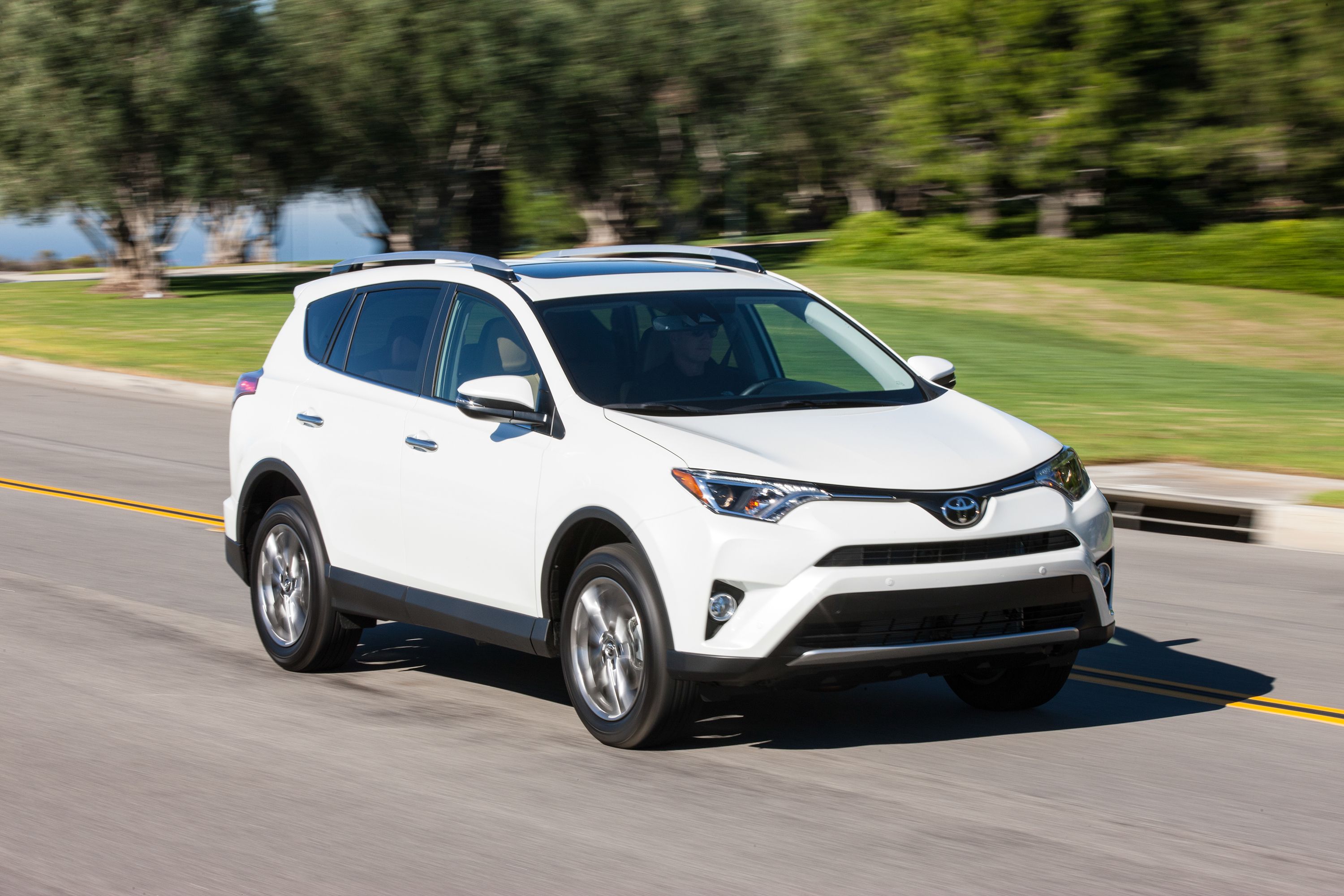 2016 Toyota RAV4 – Driving Impression And Review