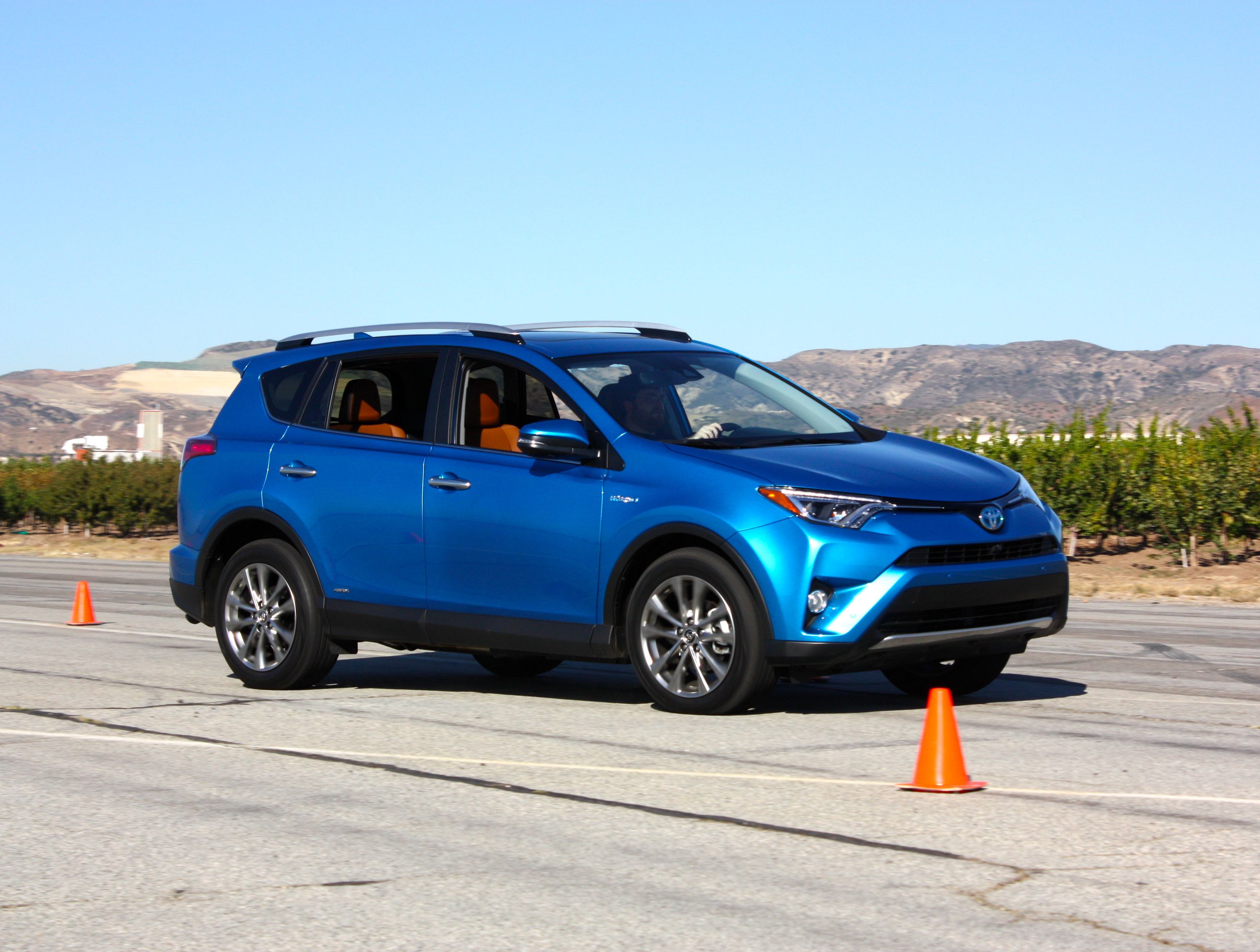 2016 Toyota RAV4 – Driving Impression And Review