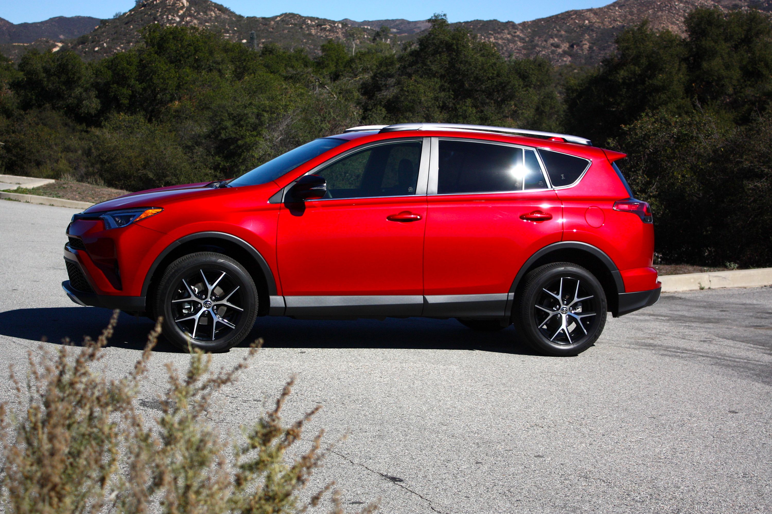 2016 Toyota RAV4 – Driving Impression And Review