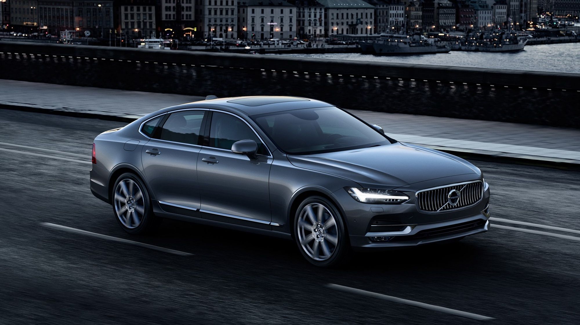 2016 Volvo Looking To Offer Autonomous Driving Technology As 