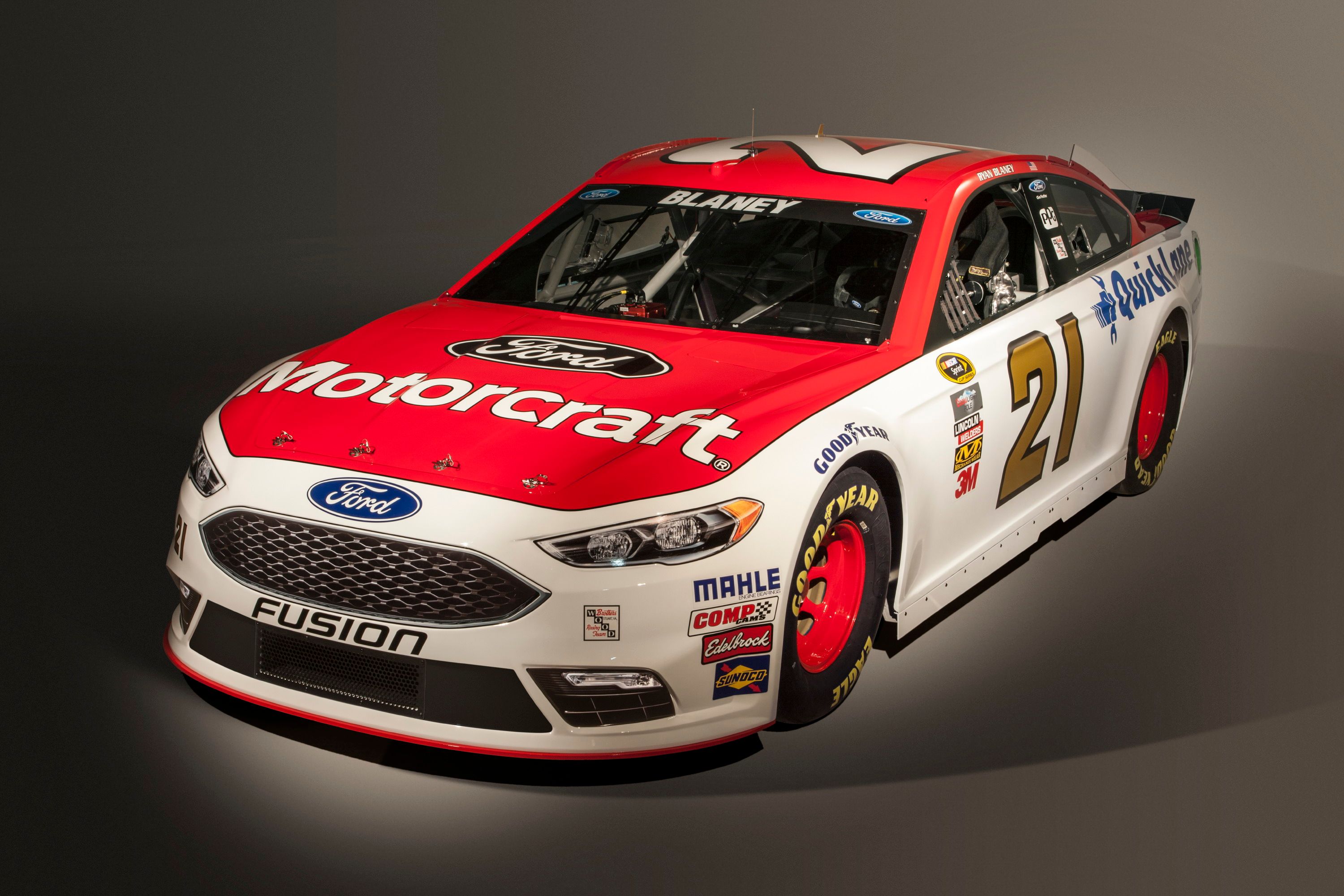 2016 Ford Fusion NASCAR