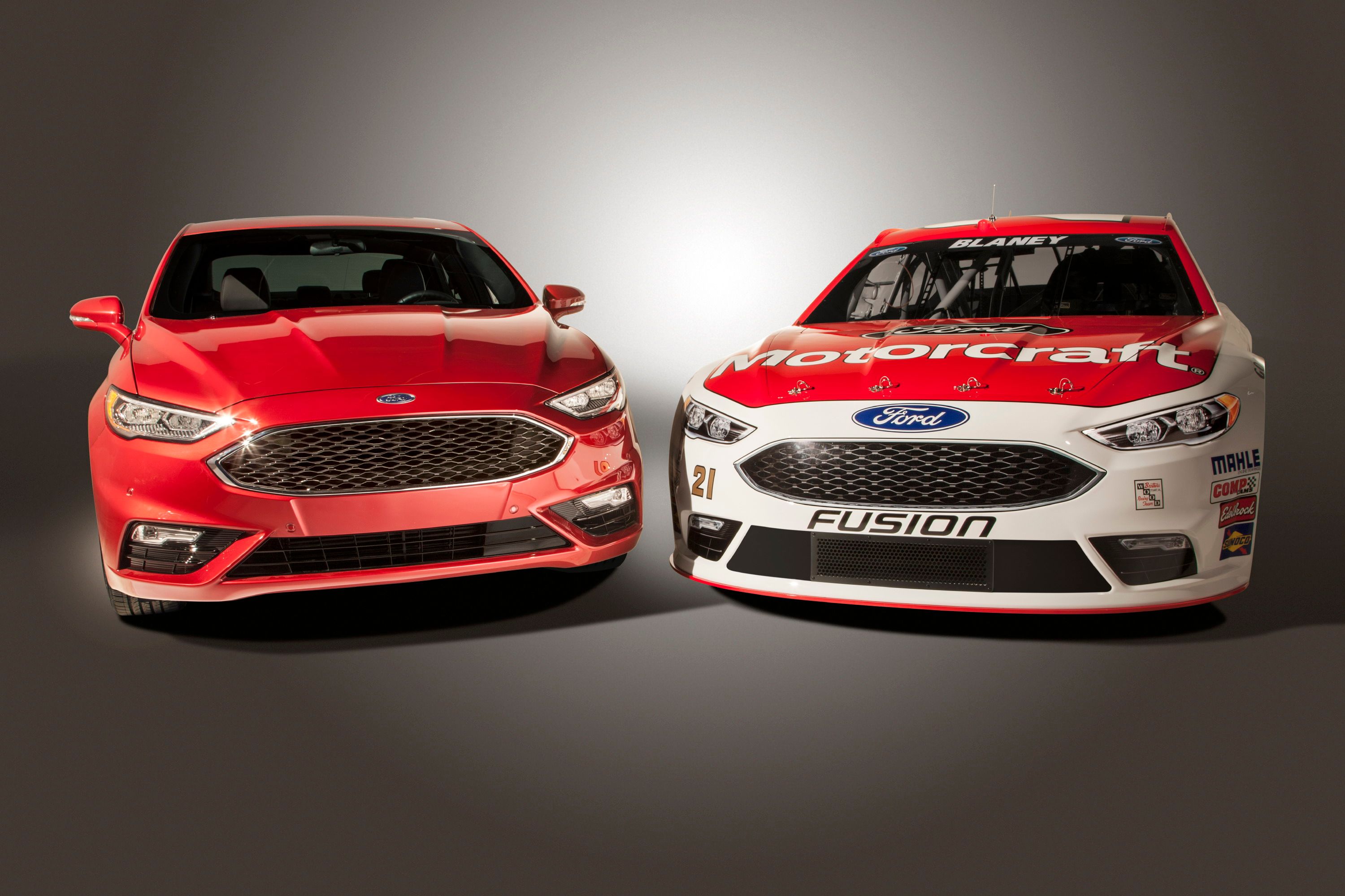 2016 Ford Fusion NASCAR