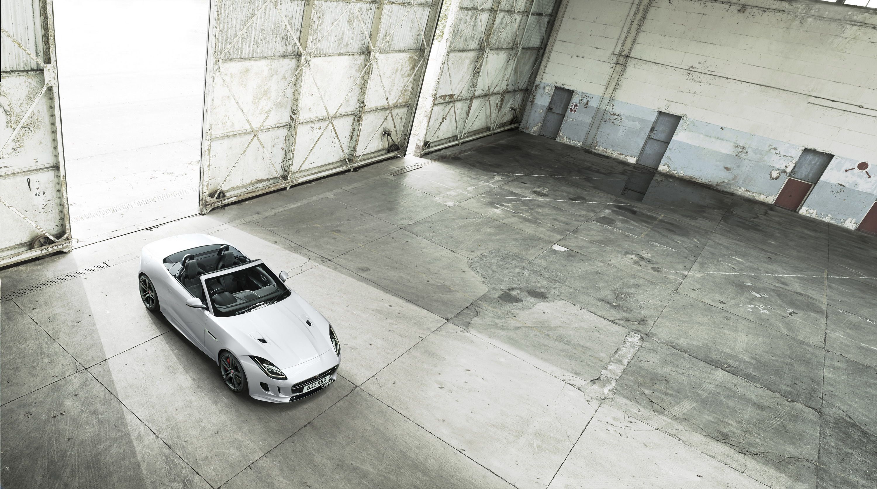 2016 Jaguar F-Type British Design Edition