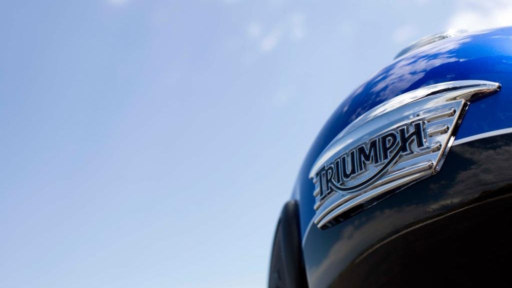 2016 Triumph Bonneville T100 / T100 Black / T214