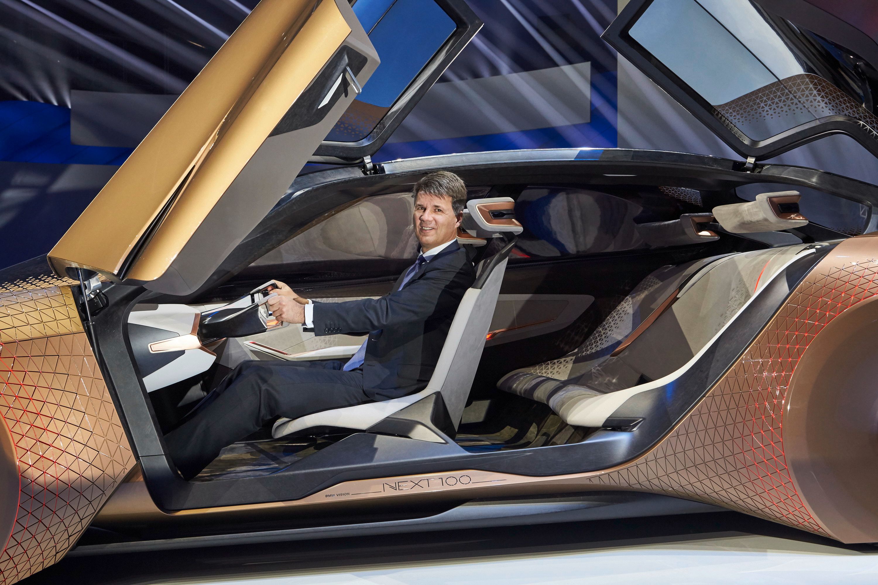 2016 BMW Vision Next 100 Concept