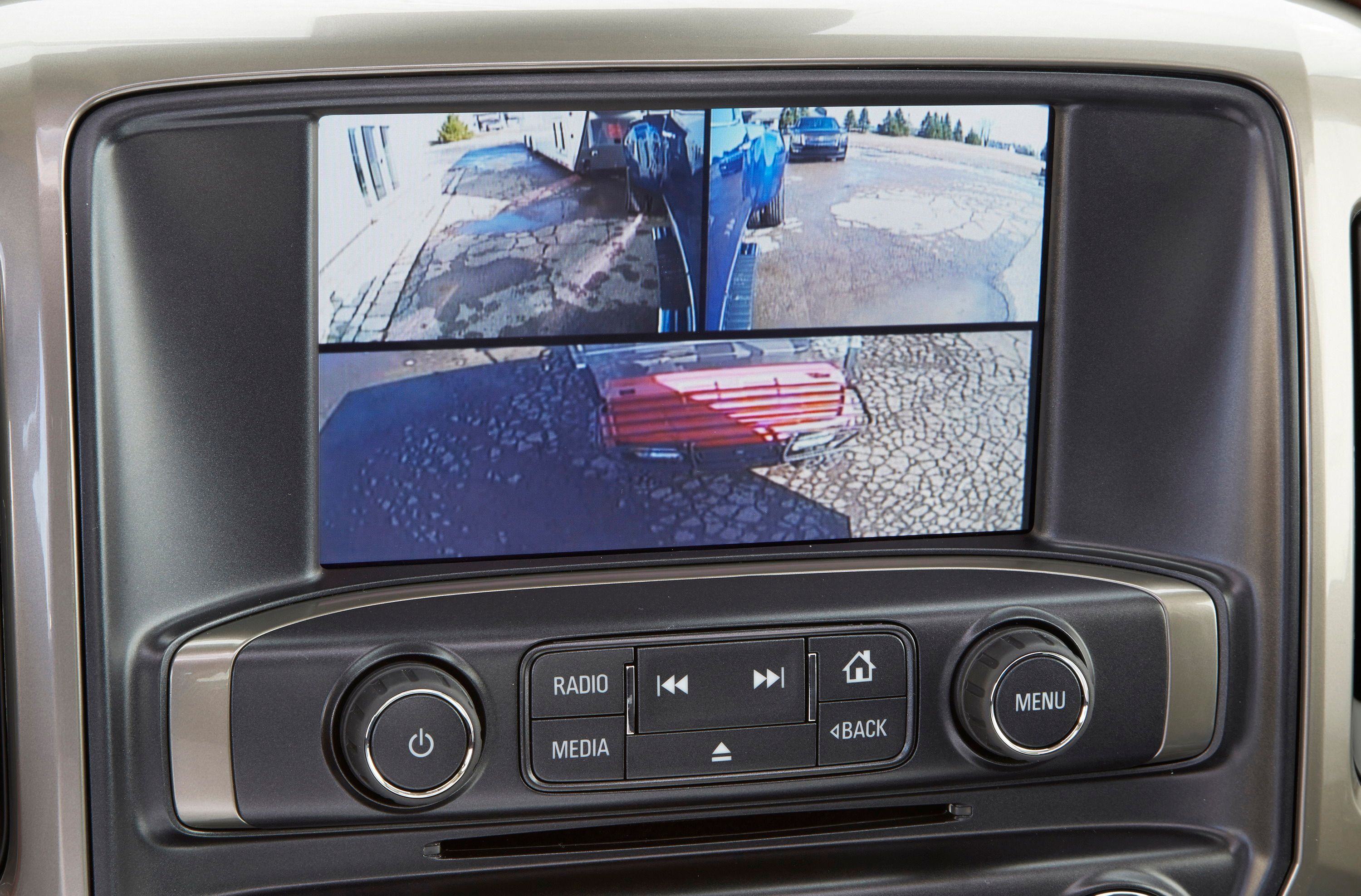 2016 Chevrolet Silverado Offers Trailering Camera System