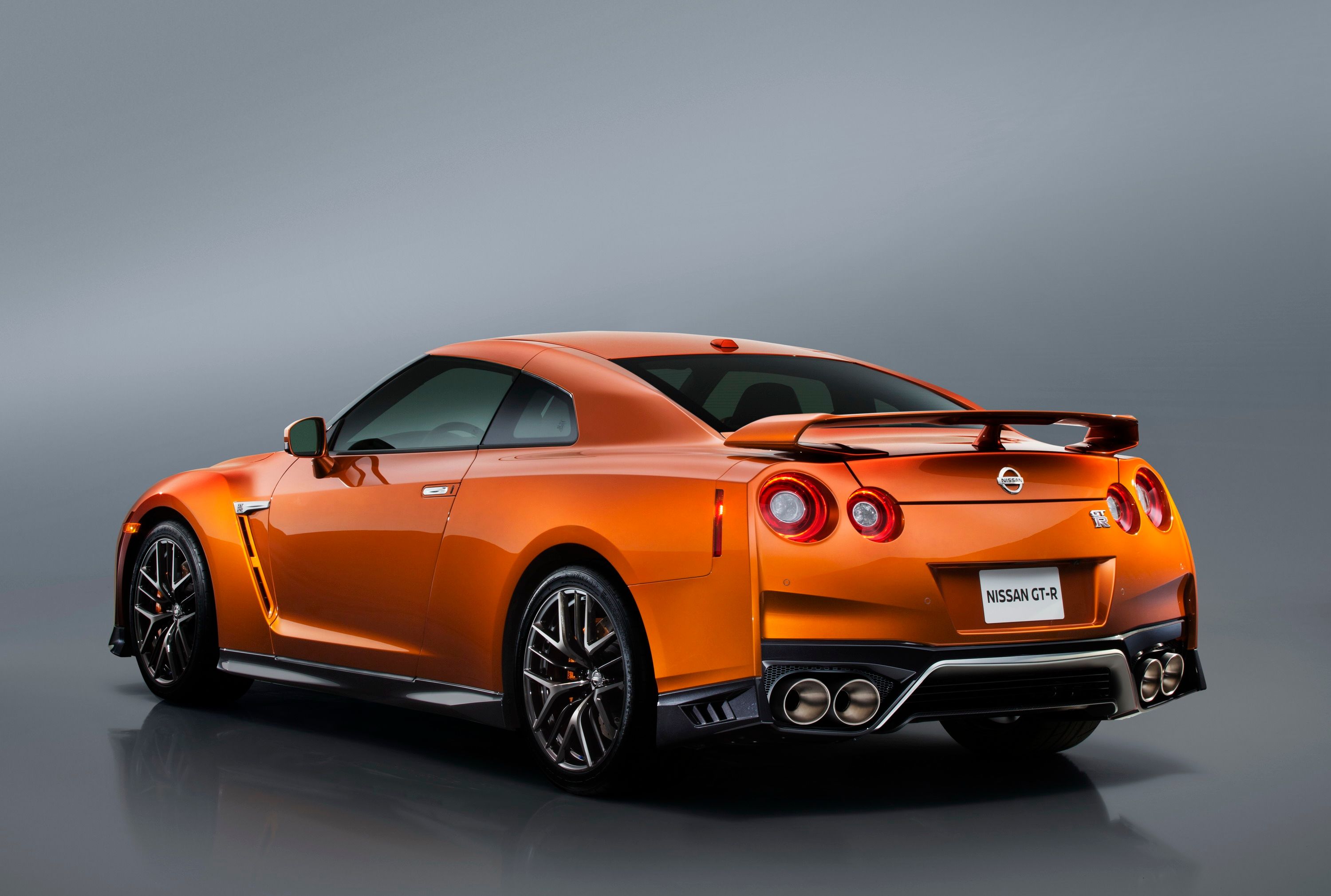 2017 Nissan GT-R