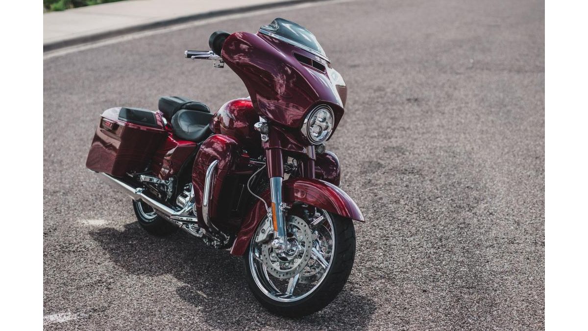 2015 - 2016 Harley-Davidson CVO Street Glide