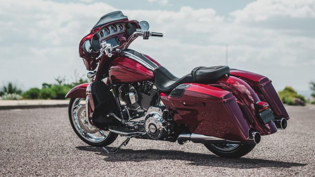 2015 - 2016 Harley-Davidson CVO Street Glide