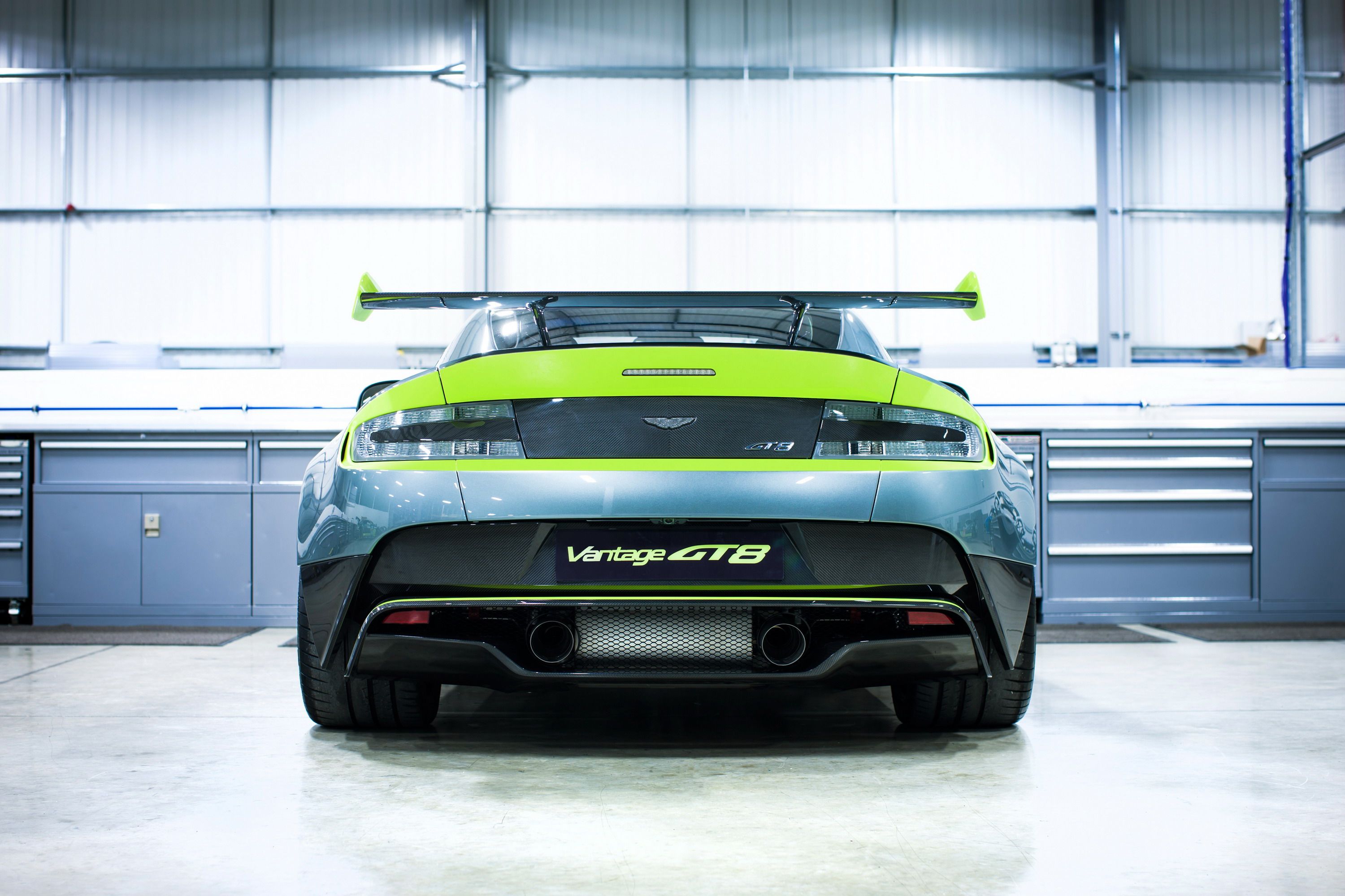 2017 Aston Martin Vantage GT8
