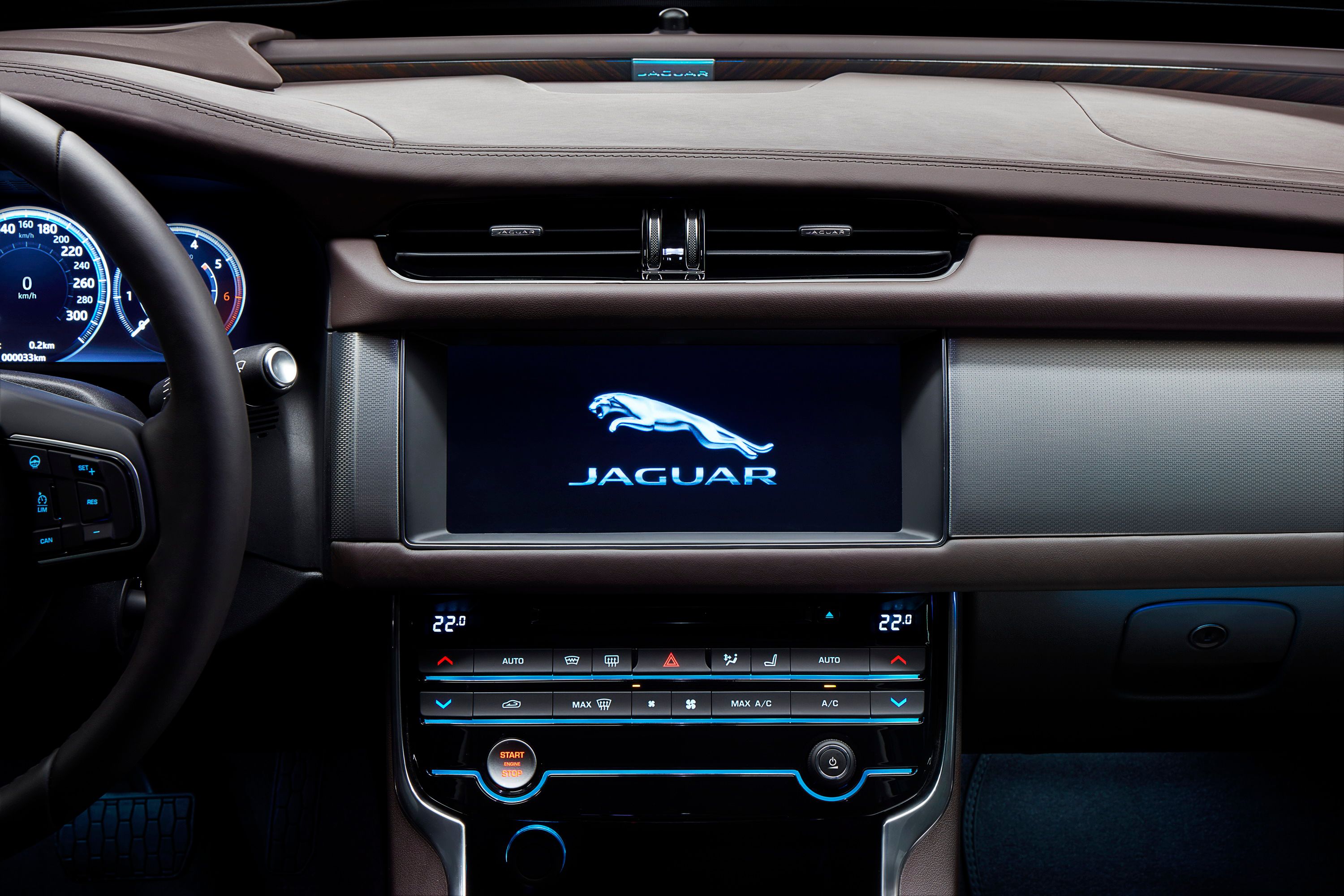2017 Jaguar XFL