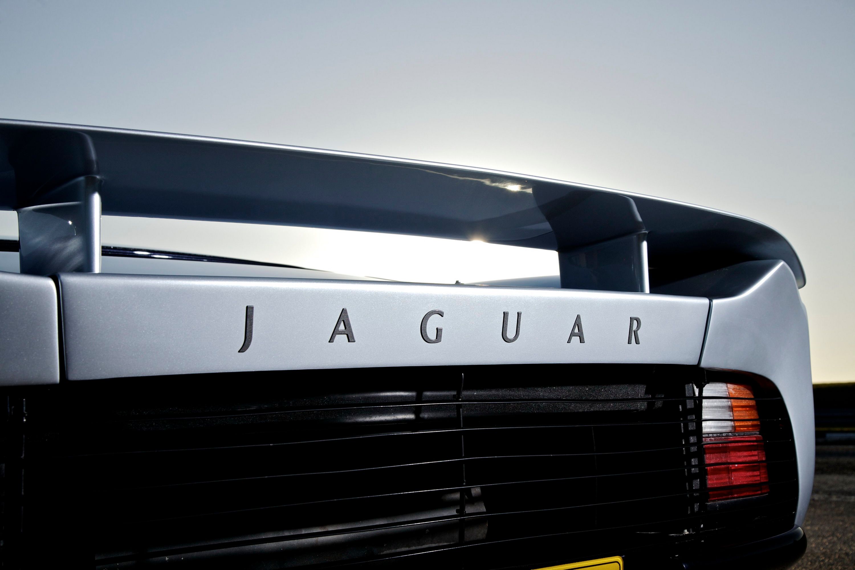 1992 - 1994 Jaguar XJ 220