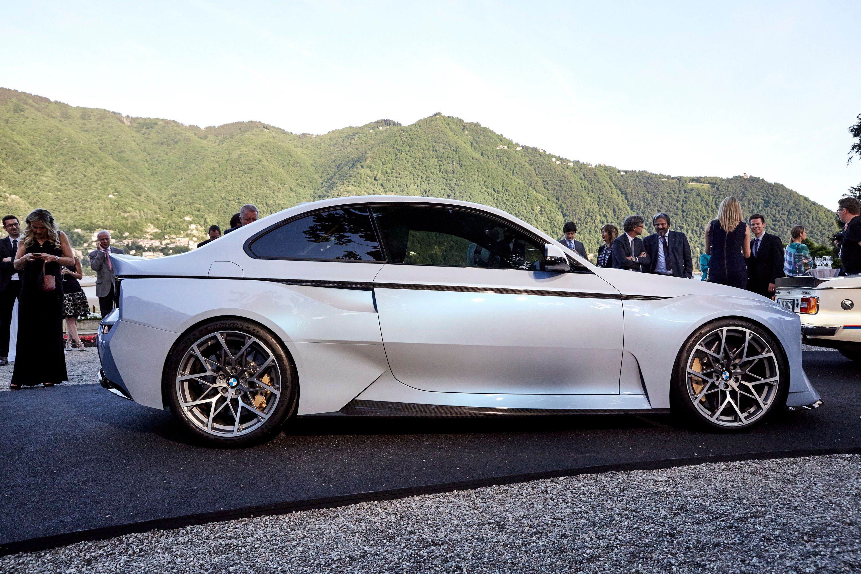 2016 BMW 2002 Hommage