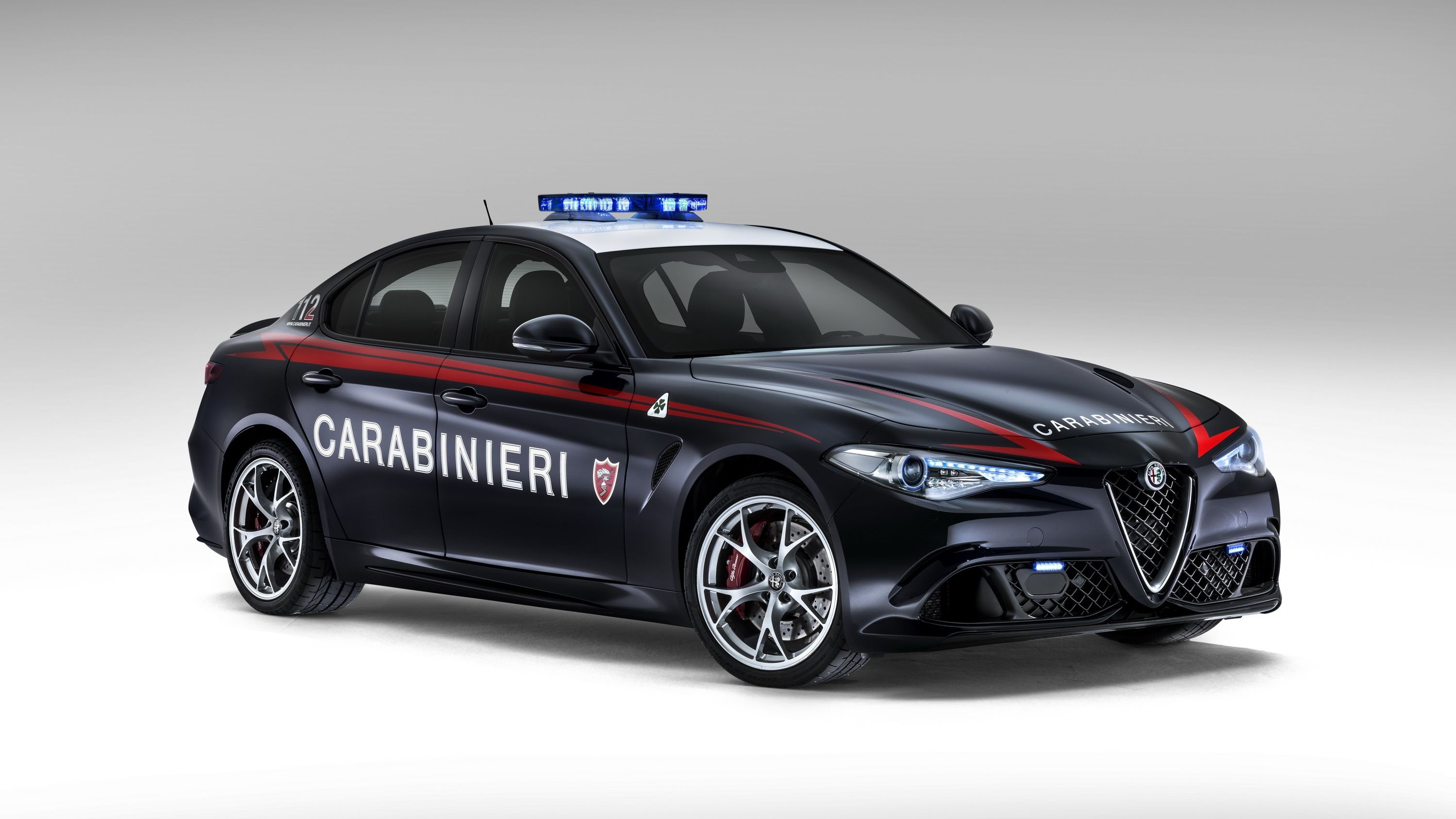 2016 Alfa Romeo Giulia QV Joins Italian Police Fleet
