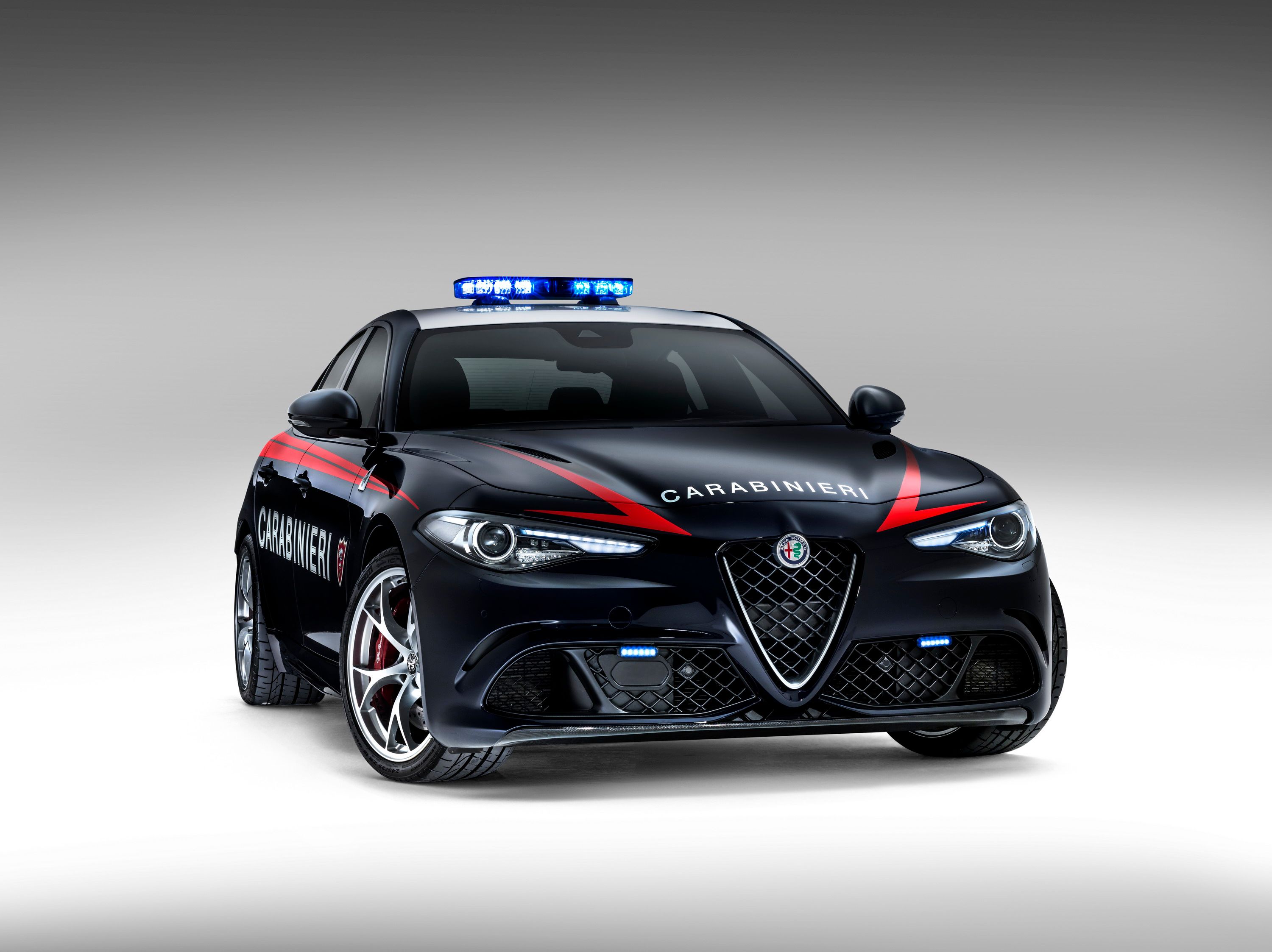 2016 Alfa Romeo Giulia QV Carabinieri
