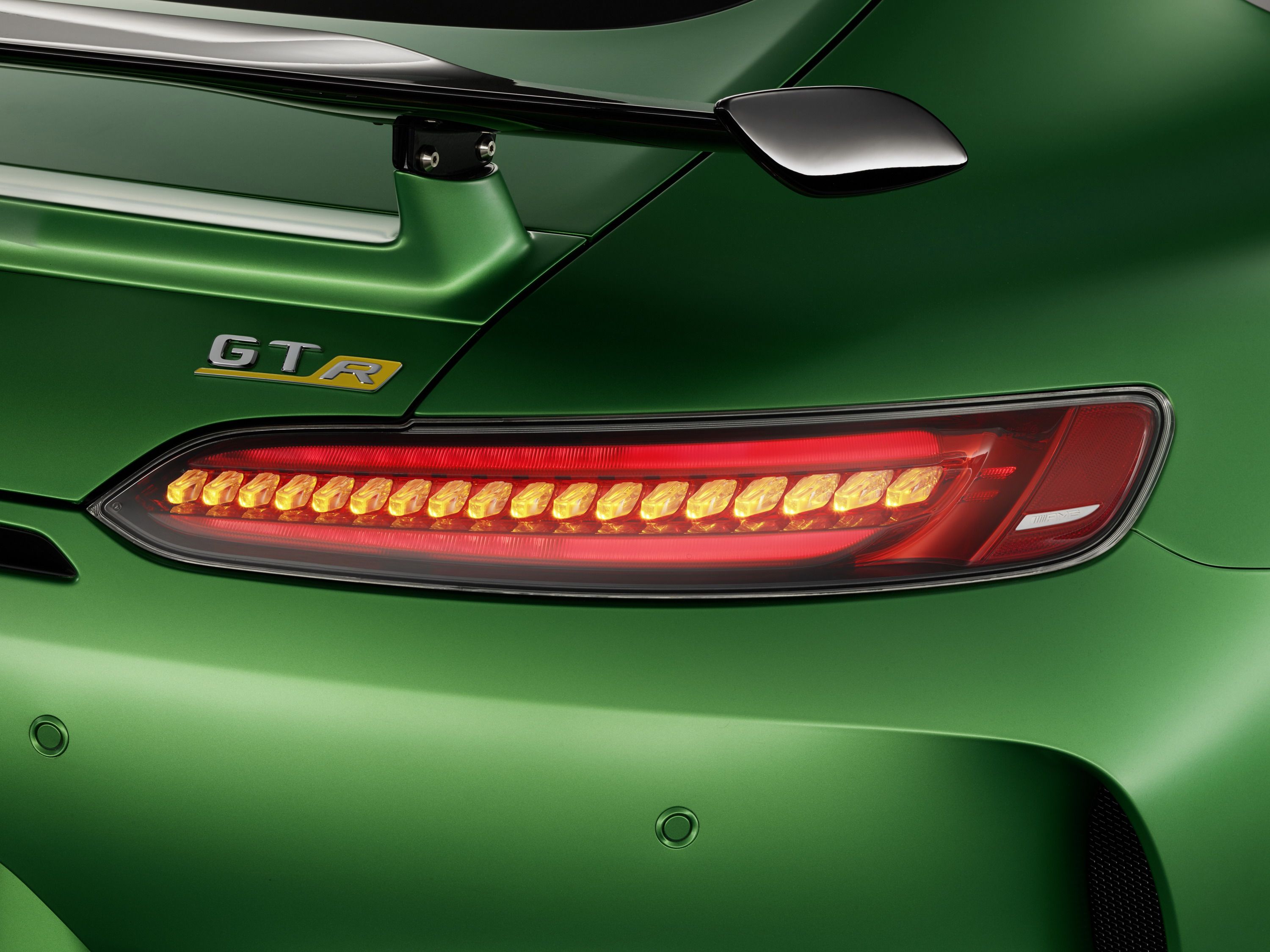 2018 Mercedes-AMG GT R