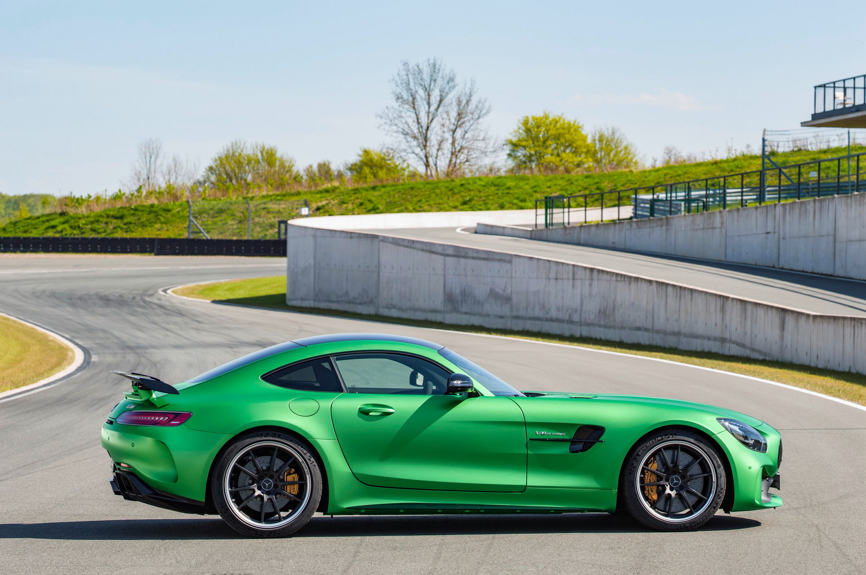 2018 Mercedes-AMG GT R