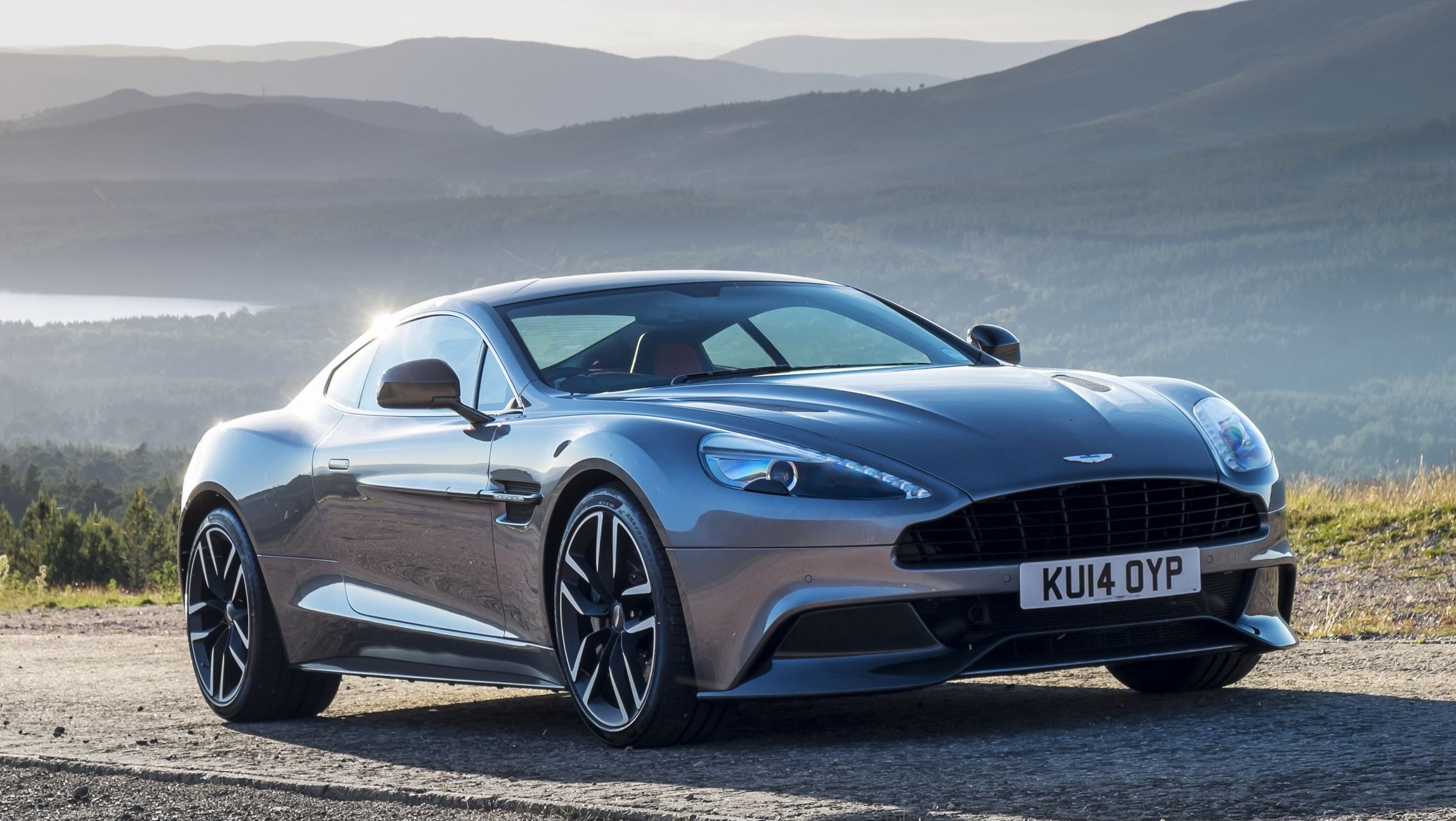 2016 Next-Generation Aston Martin Vanquish Could Receive New V-12 Engine With 700 Horsepower