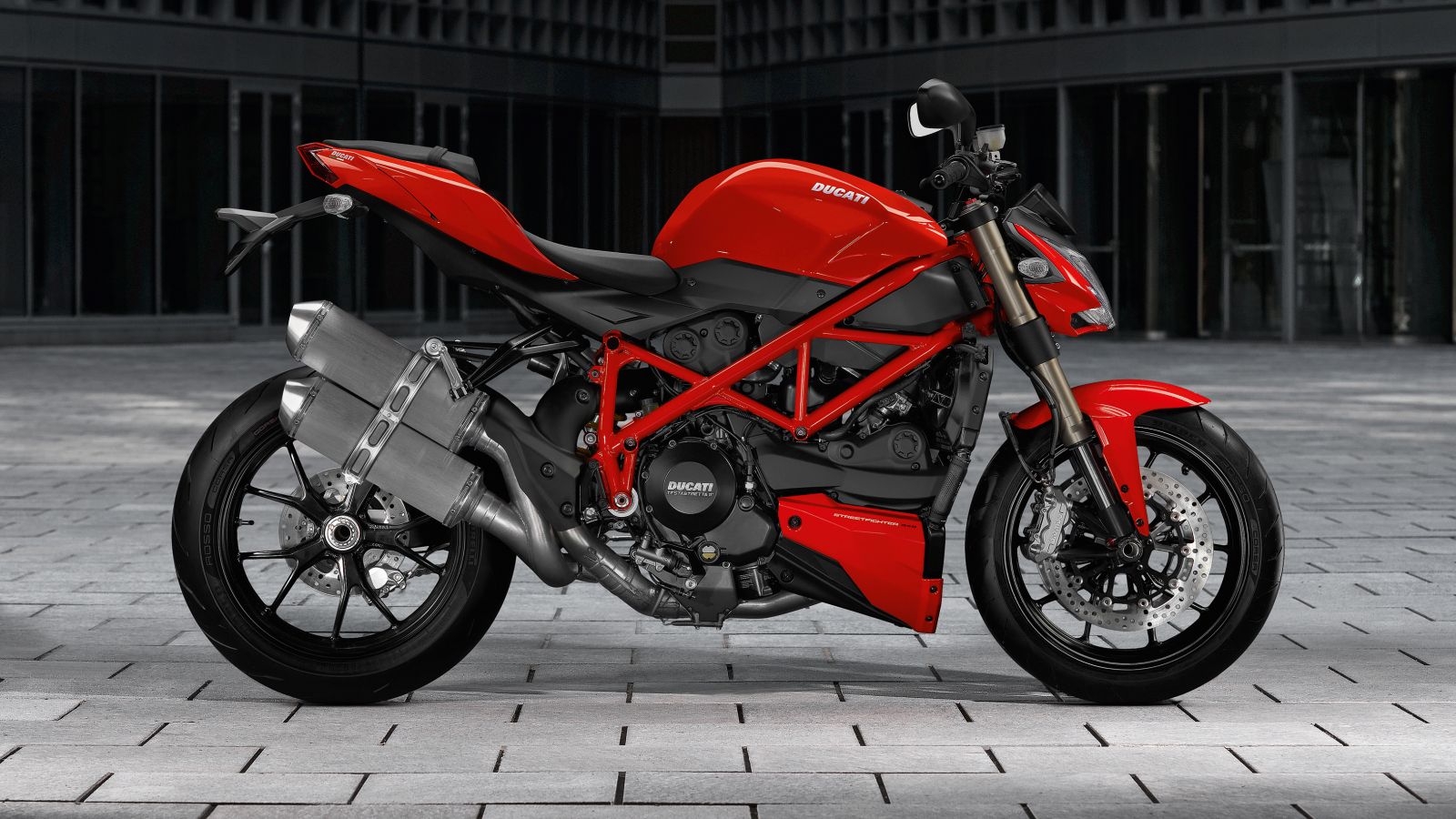2014 - 2015 Ducati Streetfighter 848