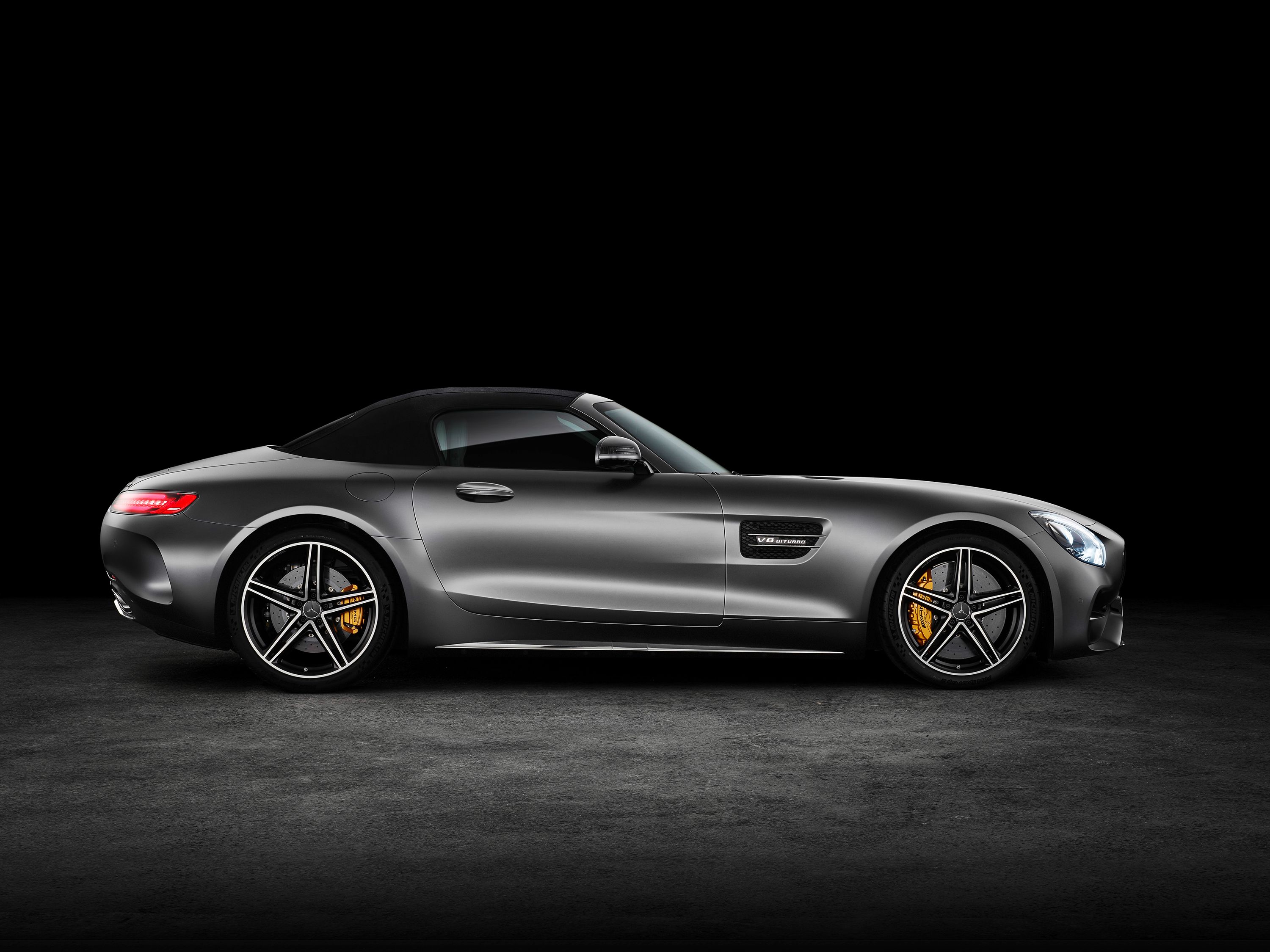 2016 2018 Mercedes-AMG GT Roadster and GT C Roadster Unveiled