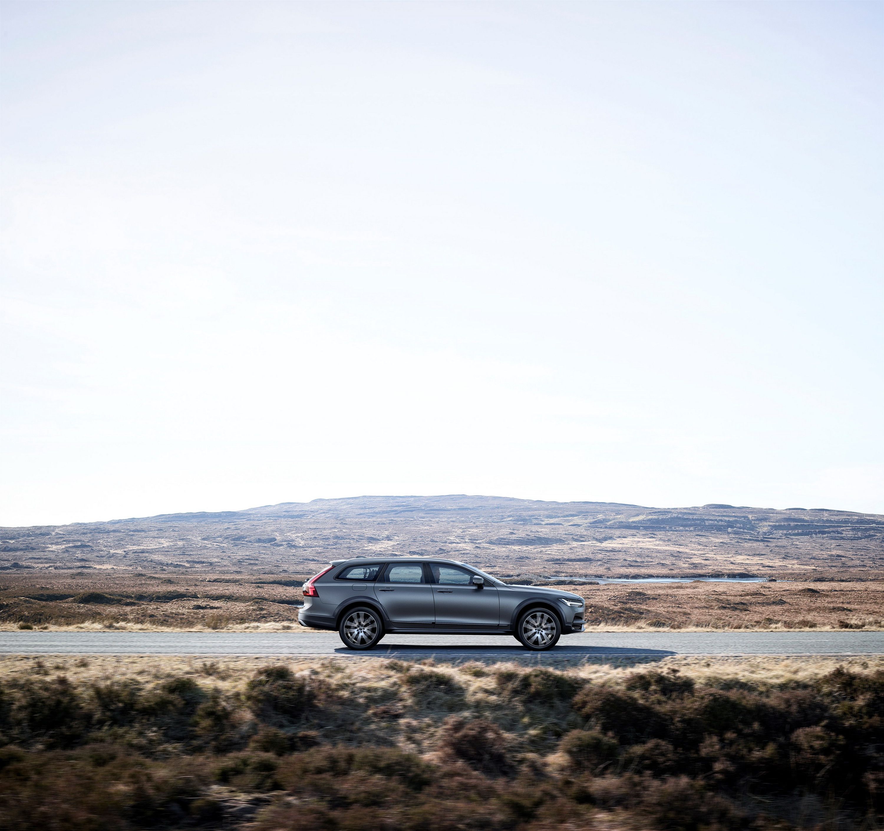 2018 Volvo V90 Cross Country