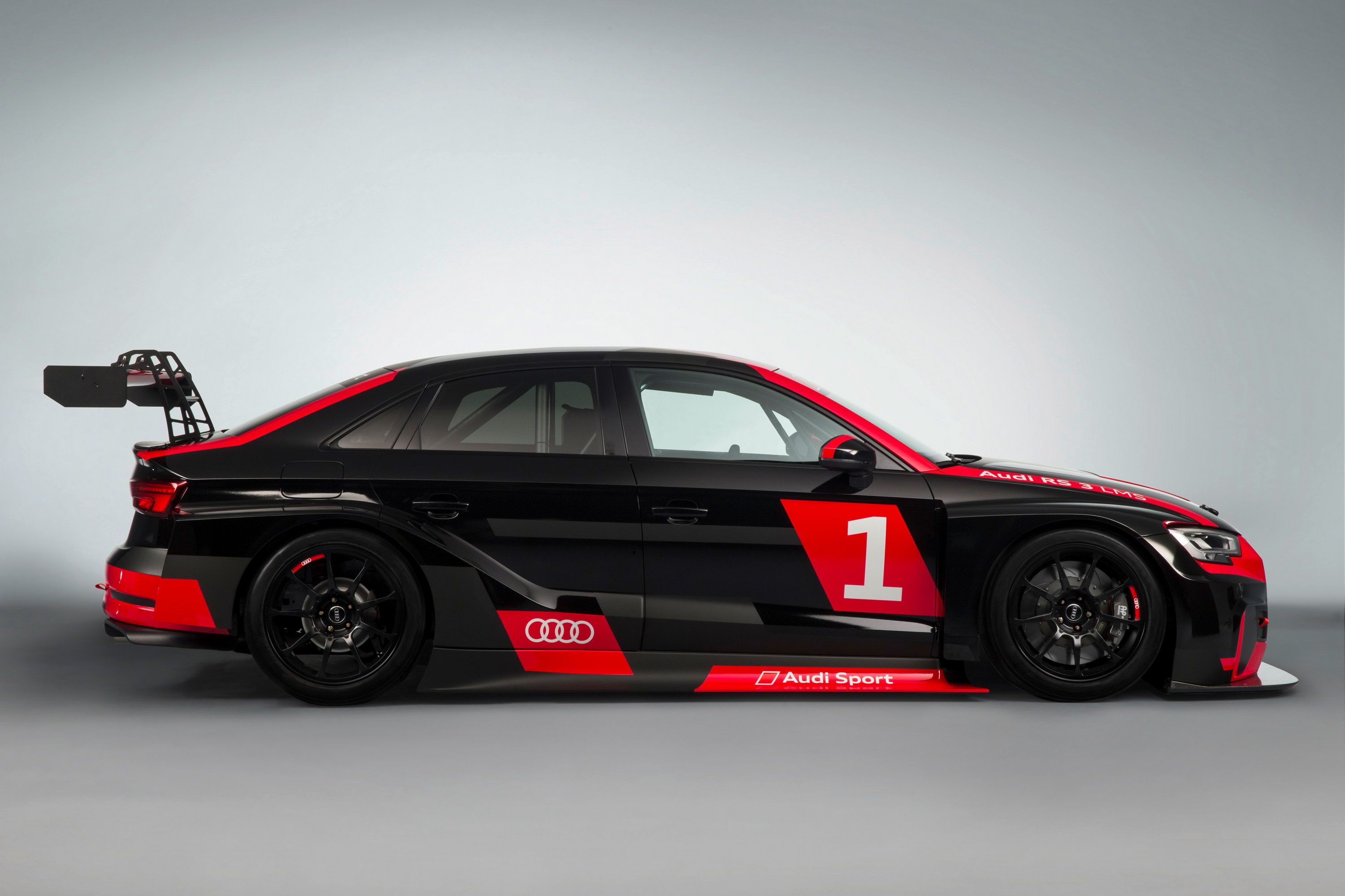 2017 Audi RS3 LMS