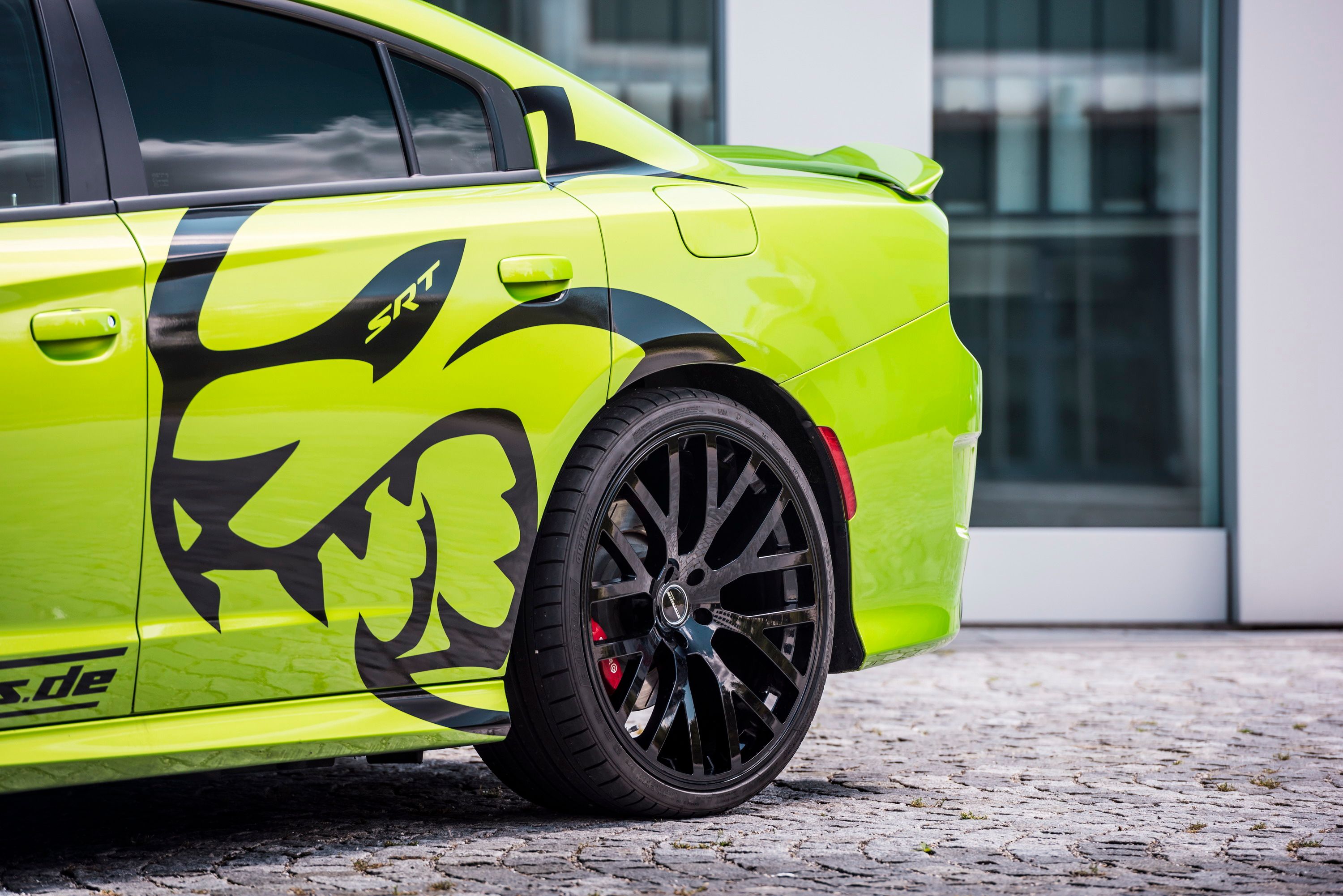 2016 Dodge Charger SRT Hellcat by Geiger Cars