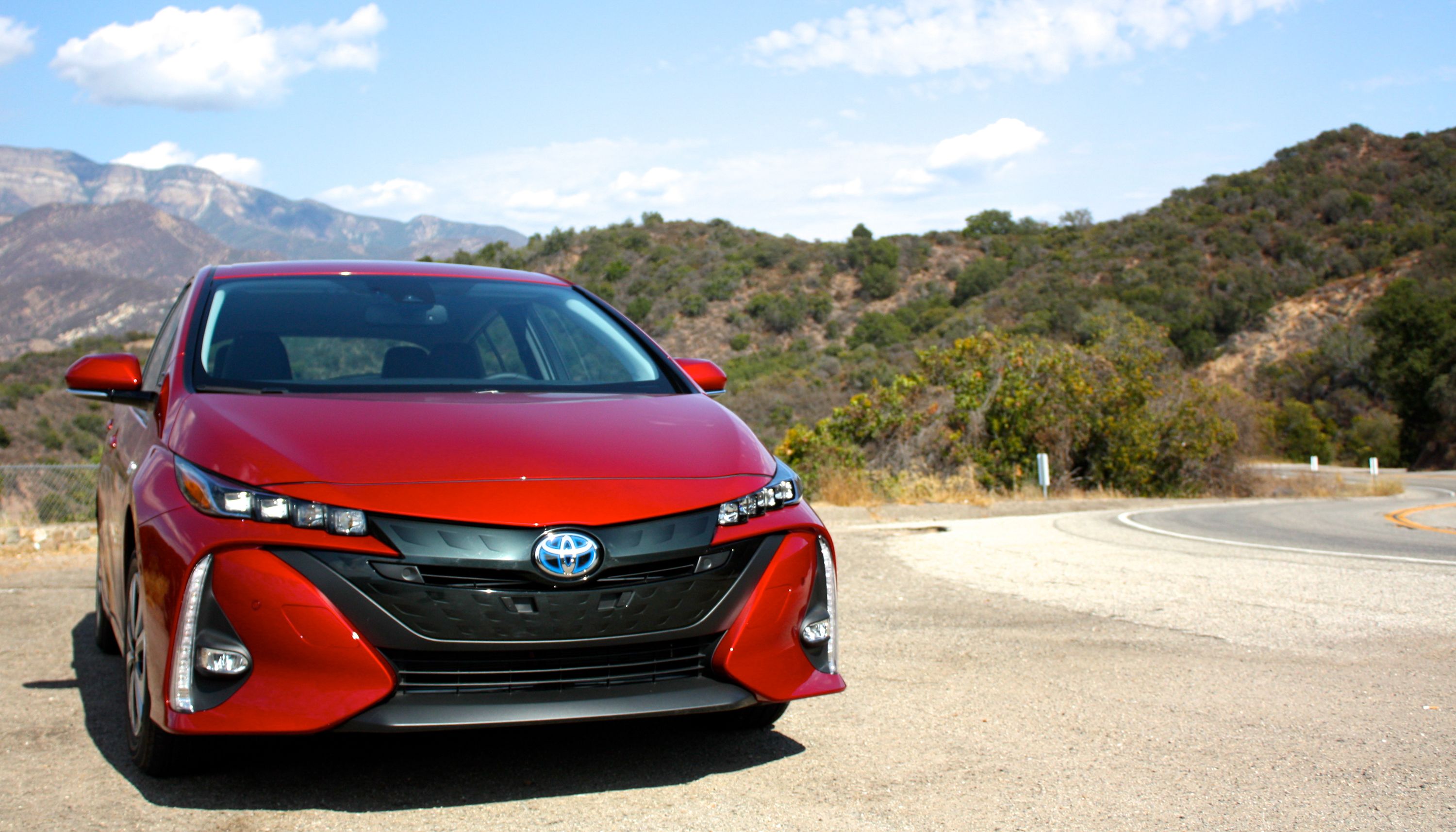2017 Toyota Prius Prime – Driving Impression And Review