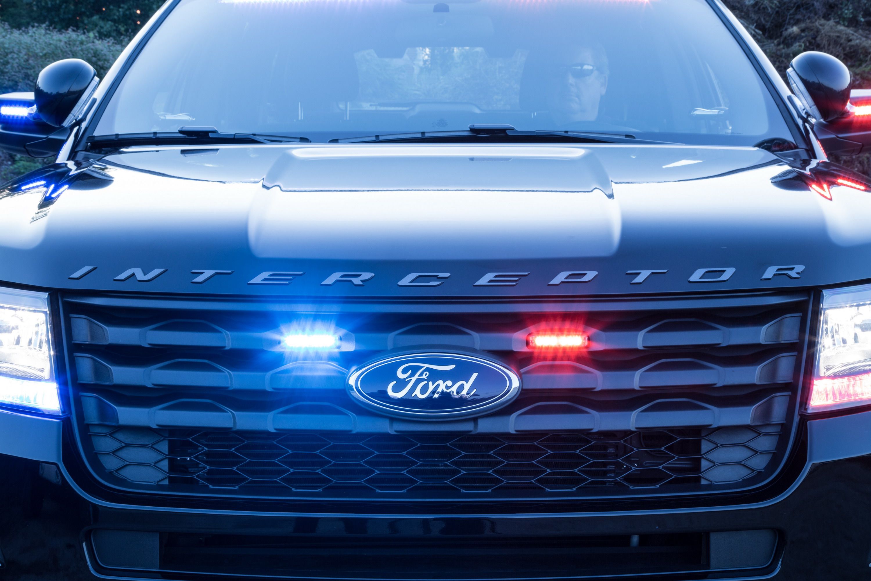 Ford Police Interceptor Utility Gets New Rear Spoiler Traffic Warning ...