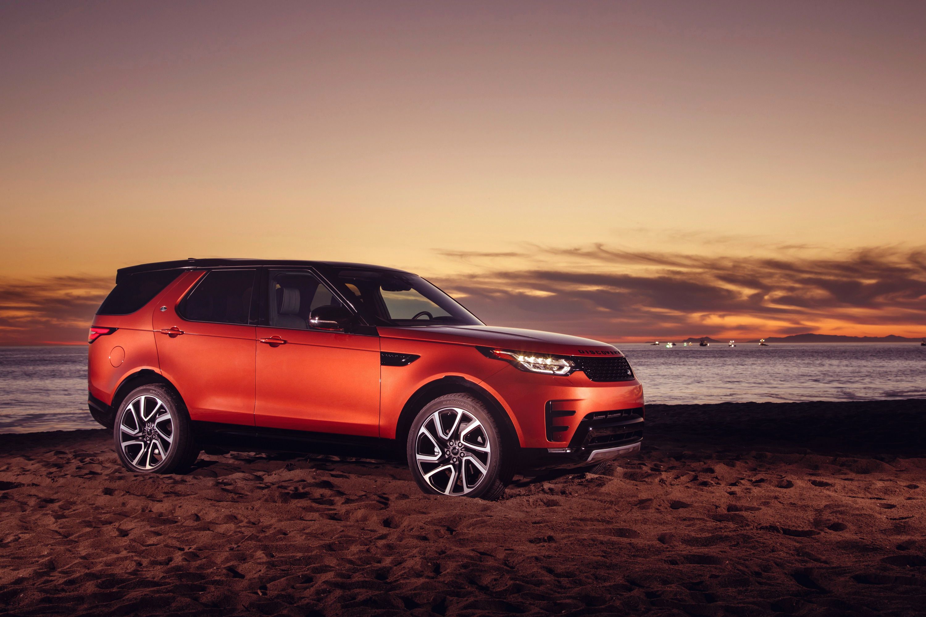 2017 Land Rover Discovery Dynamic Design Pack