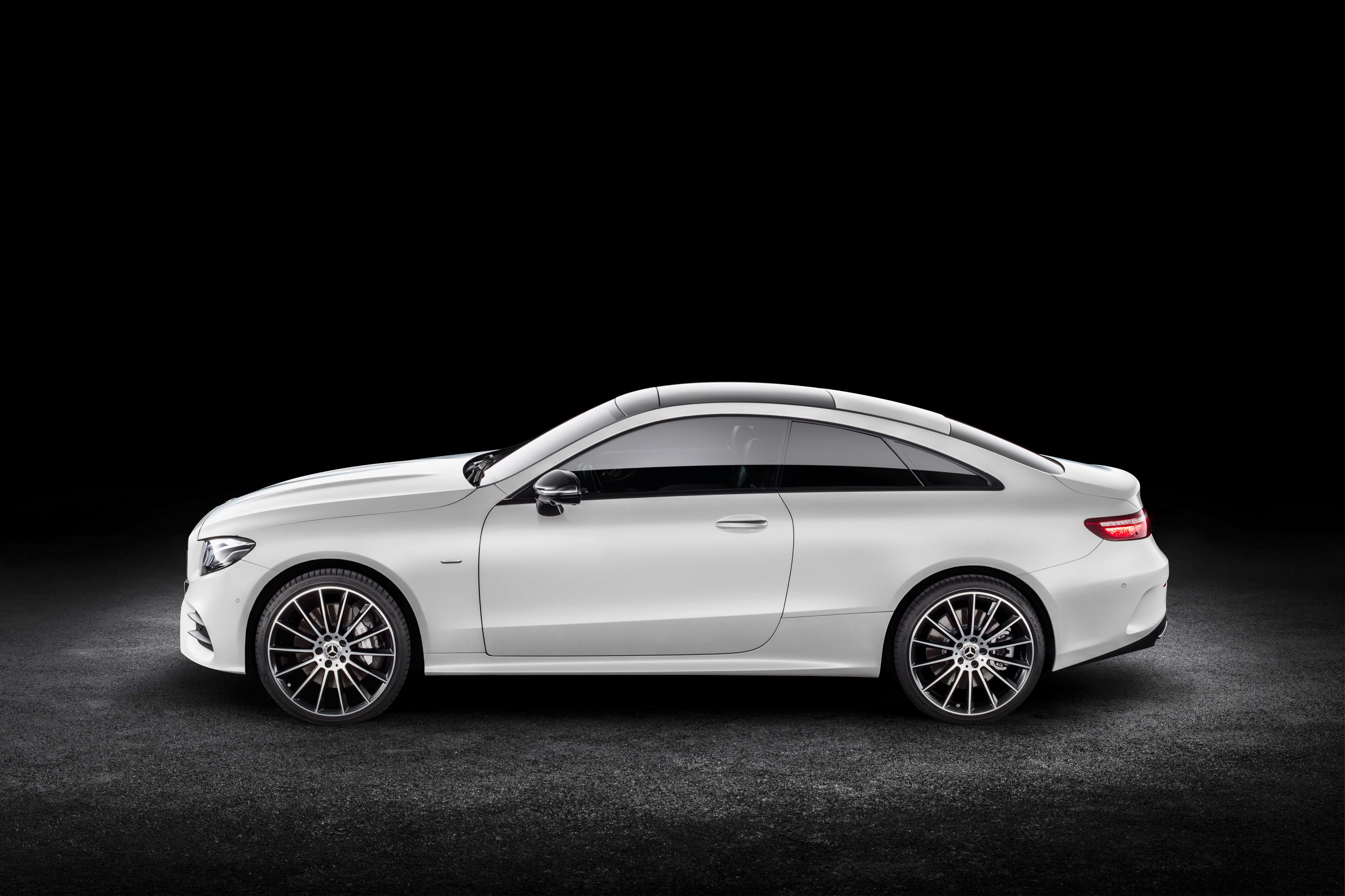 2018 Mercedes E-Class Coupe Edition 1