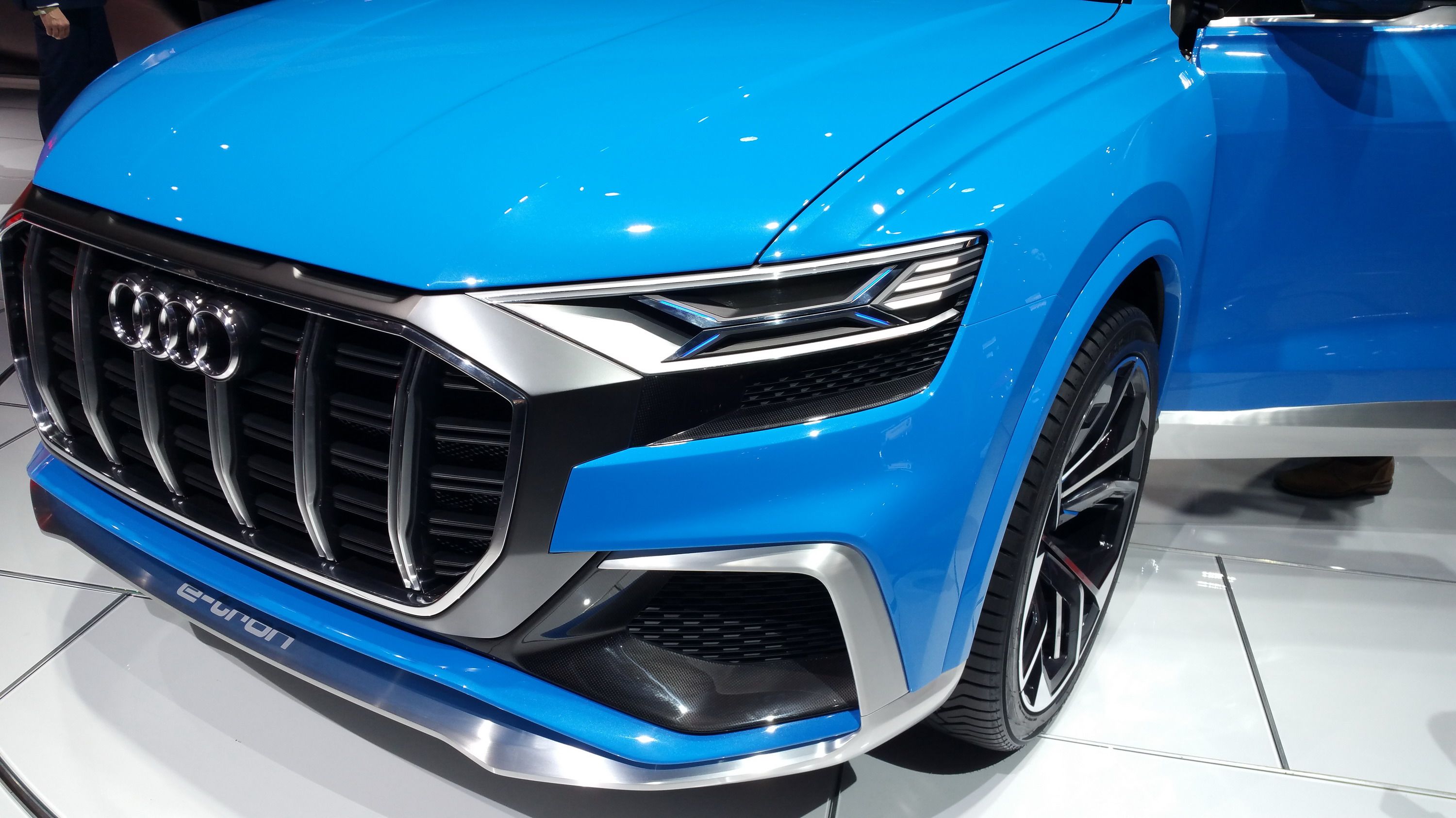 2017 Audi Q8 E-tron Concept