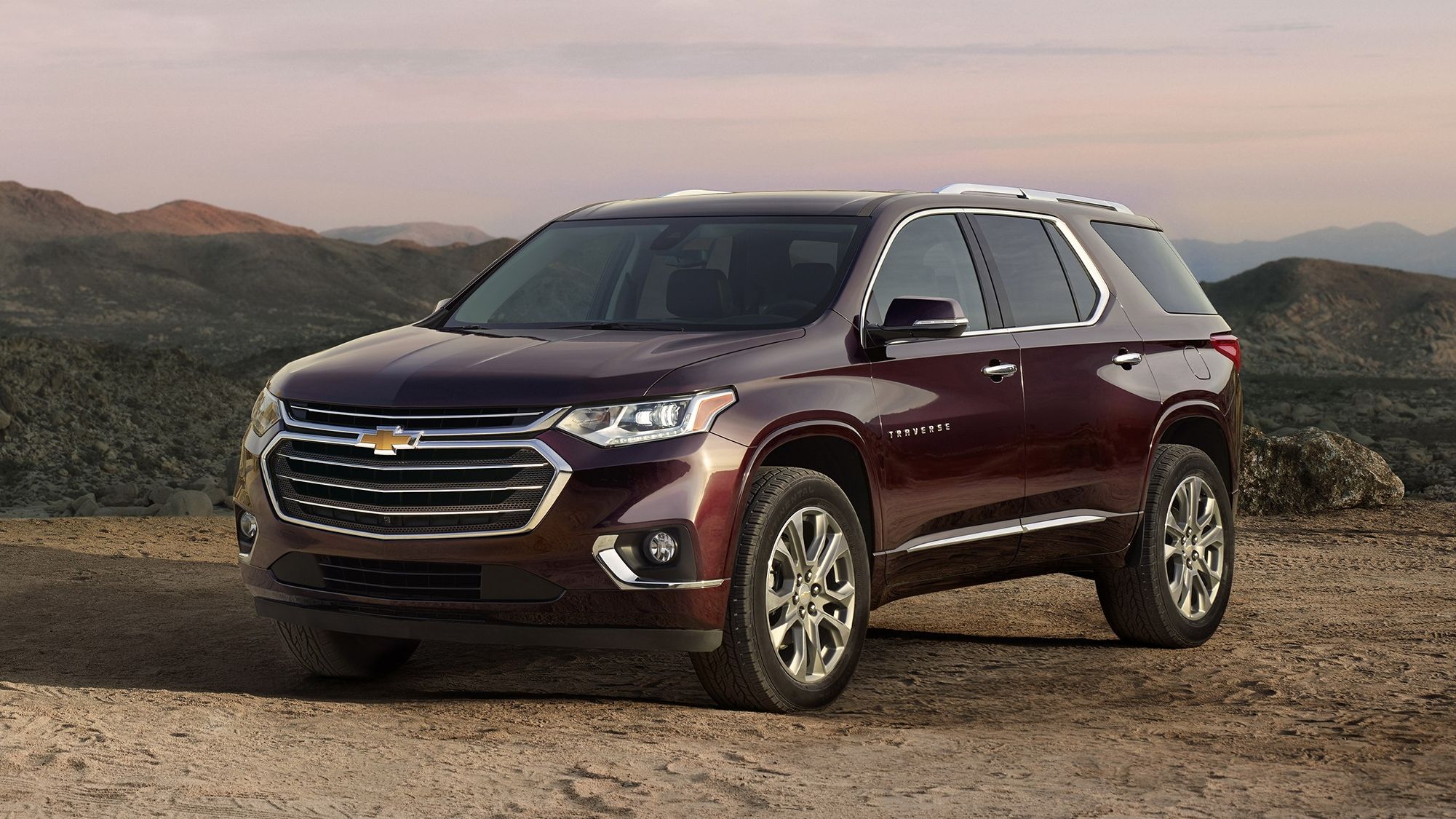 2017 2018 Chevy Traverse Goes Upscale in All-New Generation