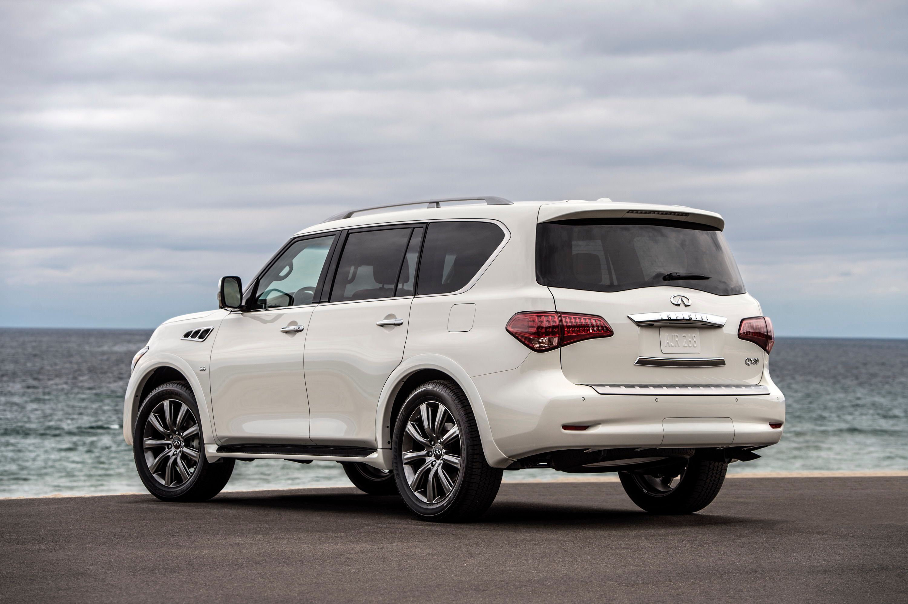 2017 Infiniti QX80 Signature Edition