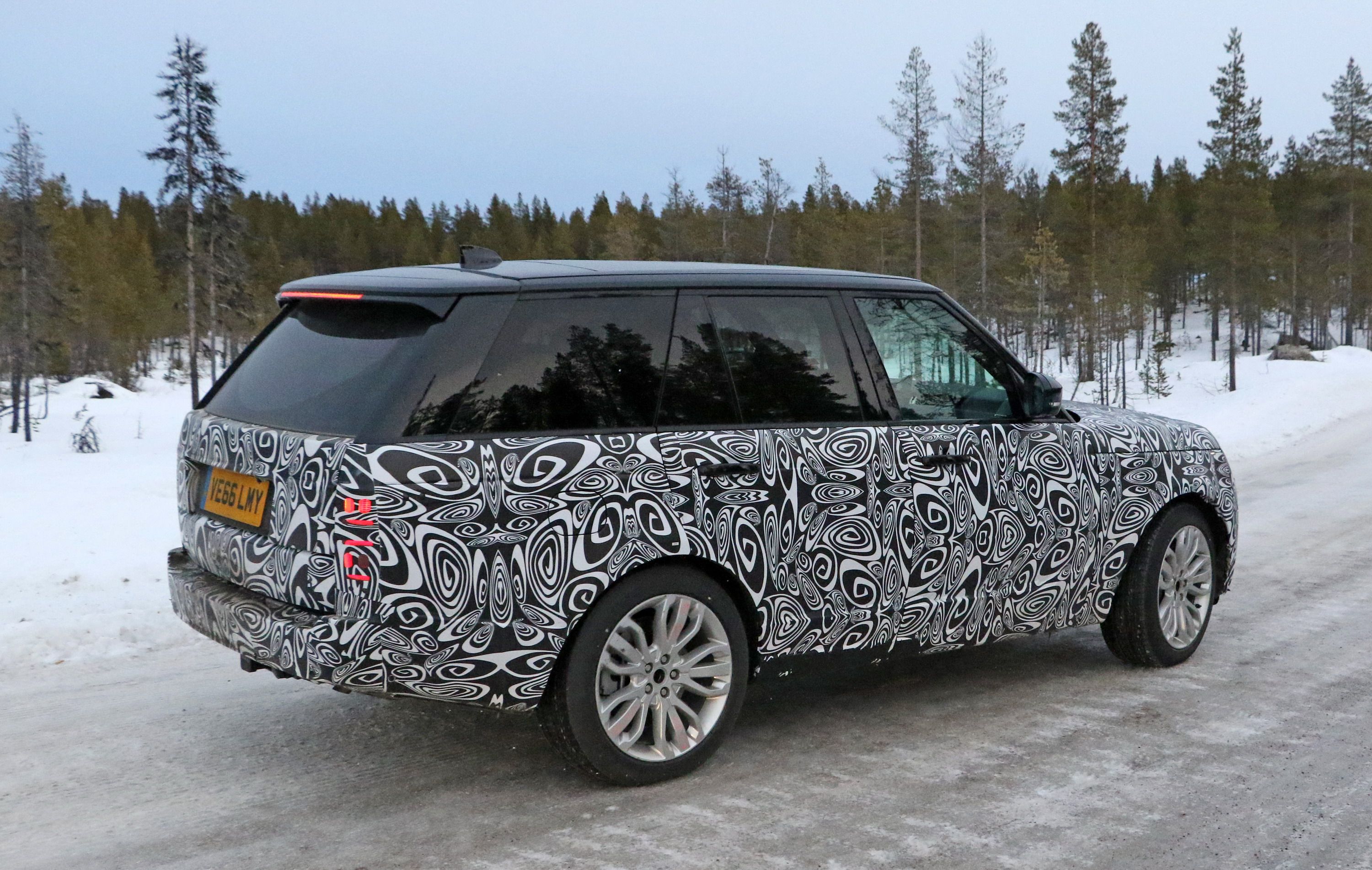 2019 Land Rover Range Rover P400e