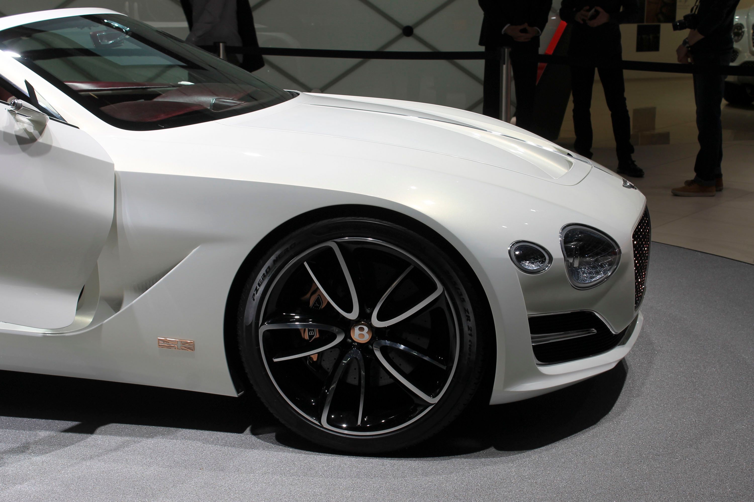 2017 Bentley EXP 12 Speed 6e Concept