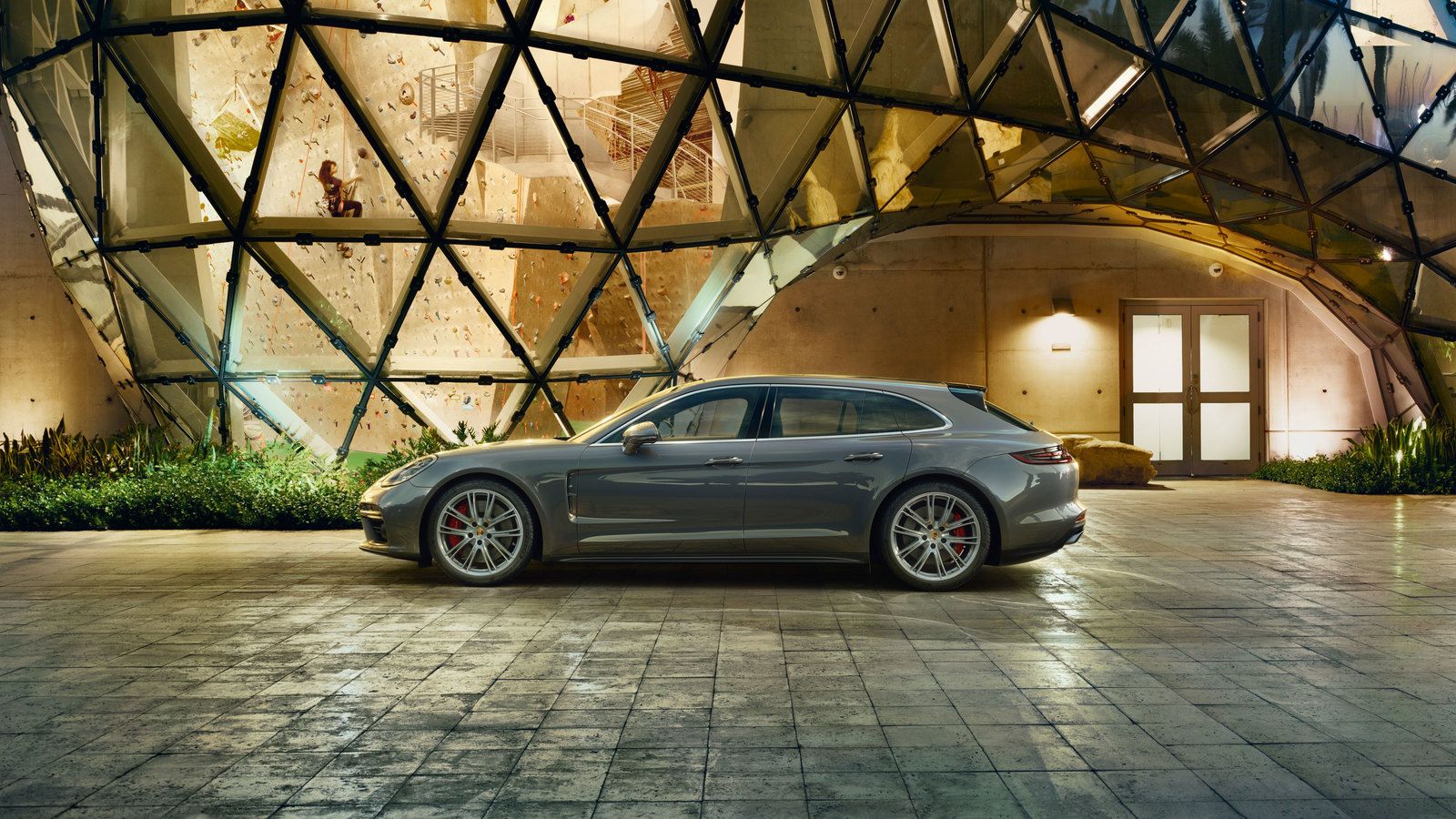 2018 Porsche Panamera Sport Turismo