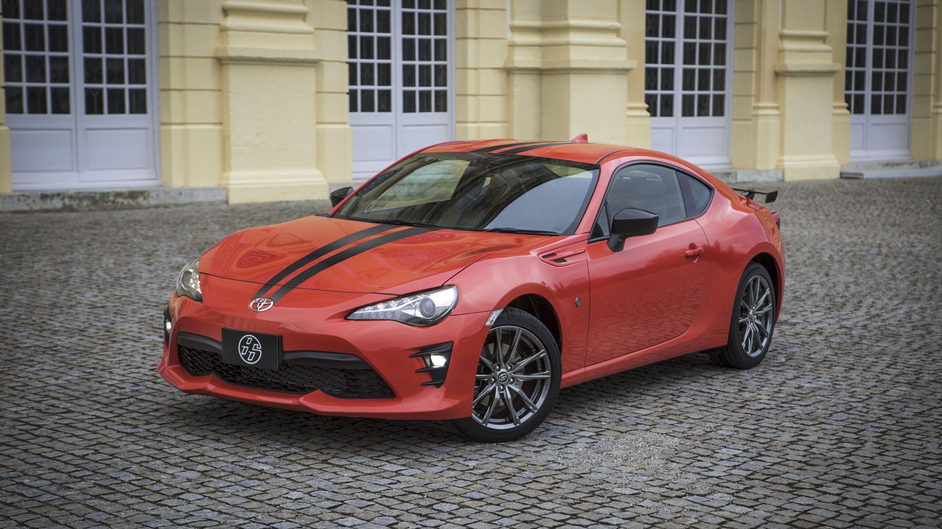2017 Toyota 860 Special Edition
