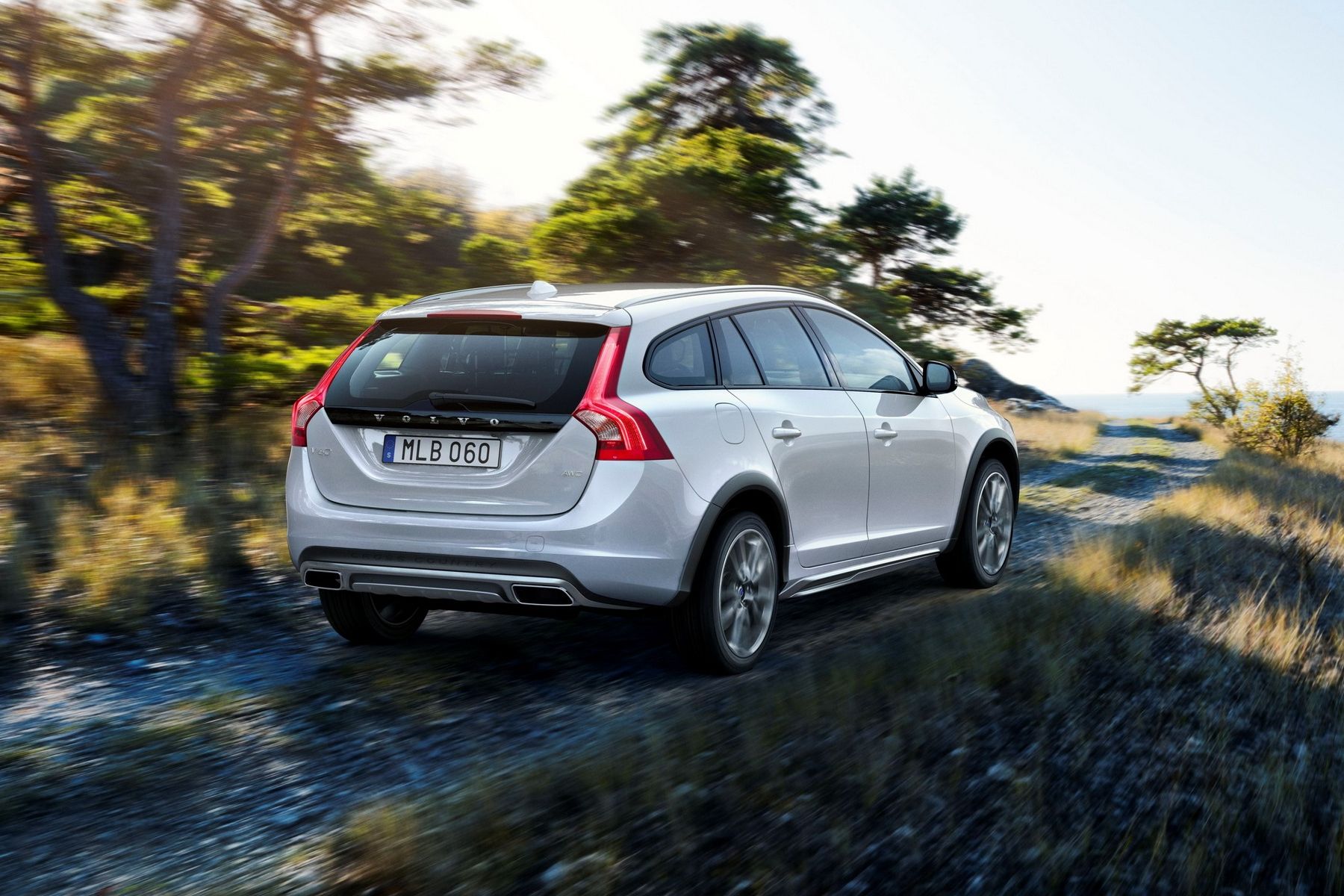 2015 Volvo V60 Cross Country