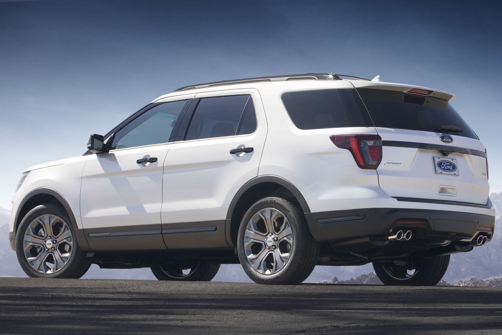 2018 Ford Explorer Sport