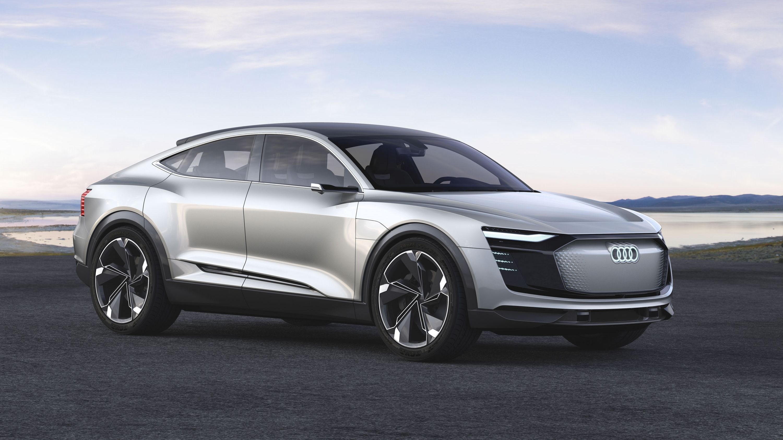 2017 Audi e-tron Sportback Concept