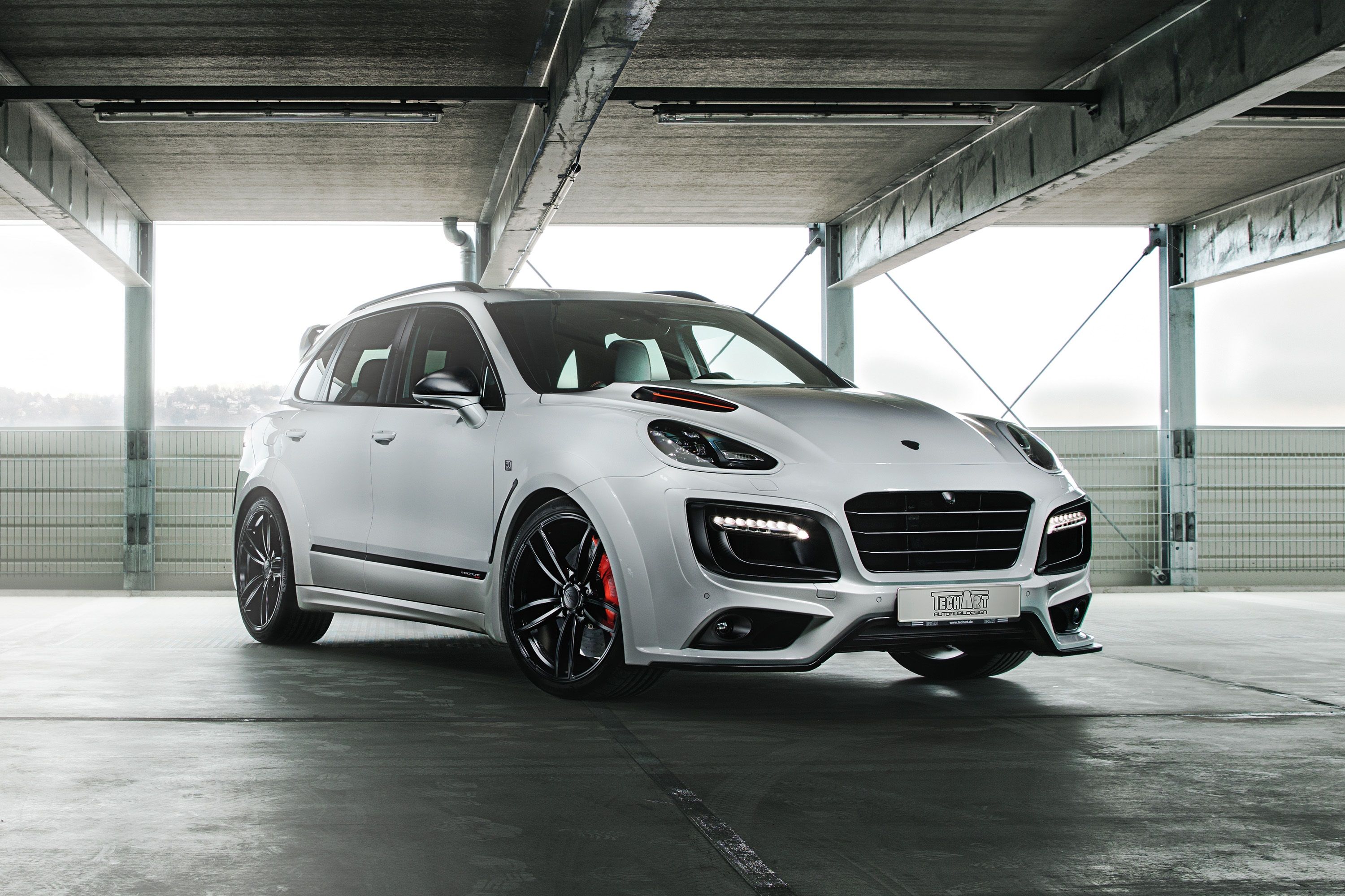 2017 Porsche Cayenne Turbo S Magnum Sport 