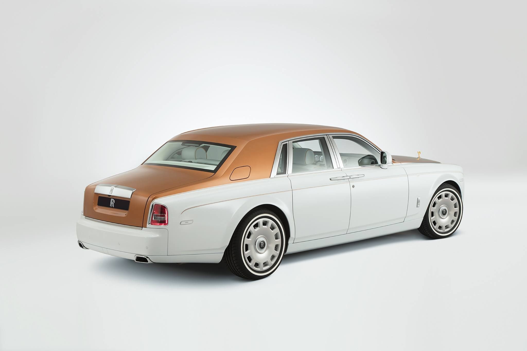 2017 Rolls-Royce Phantom Inspired By Sheikh Zayed Grand Mosque