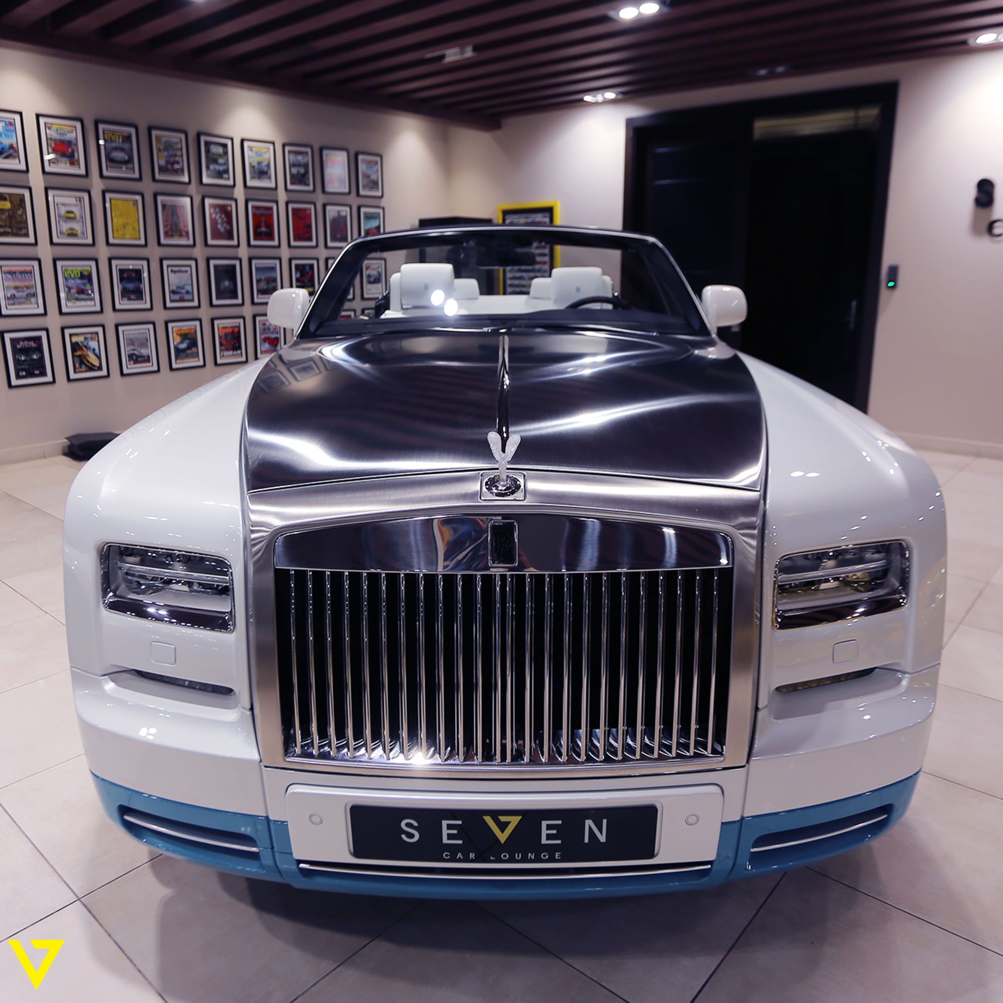 2017 Rolls-Royce Phantom Drophead Coupe 